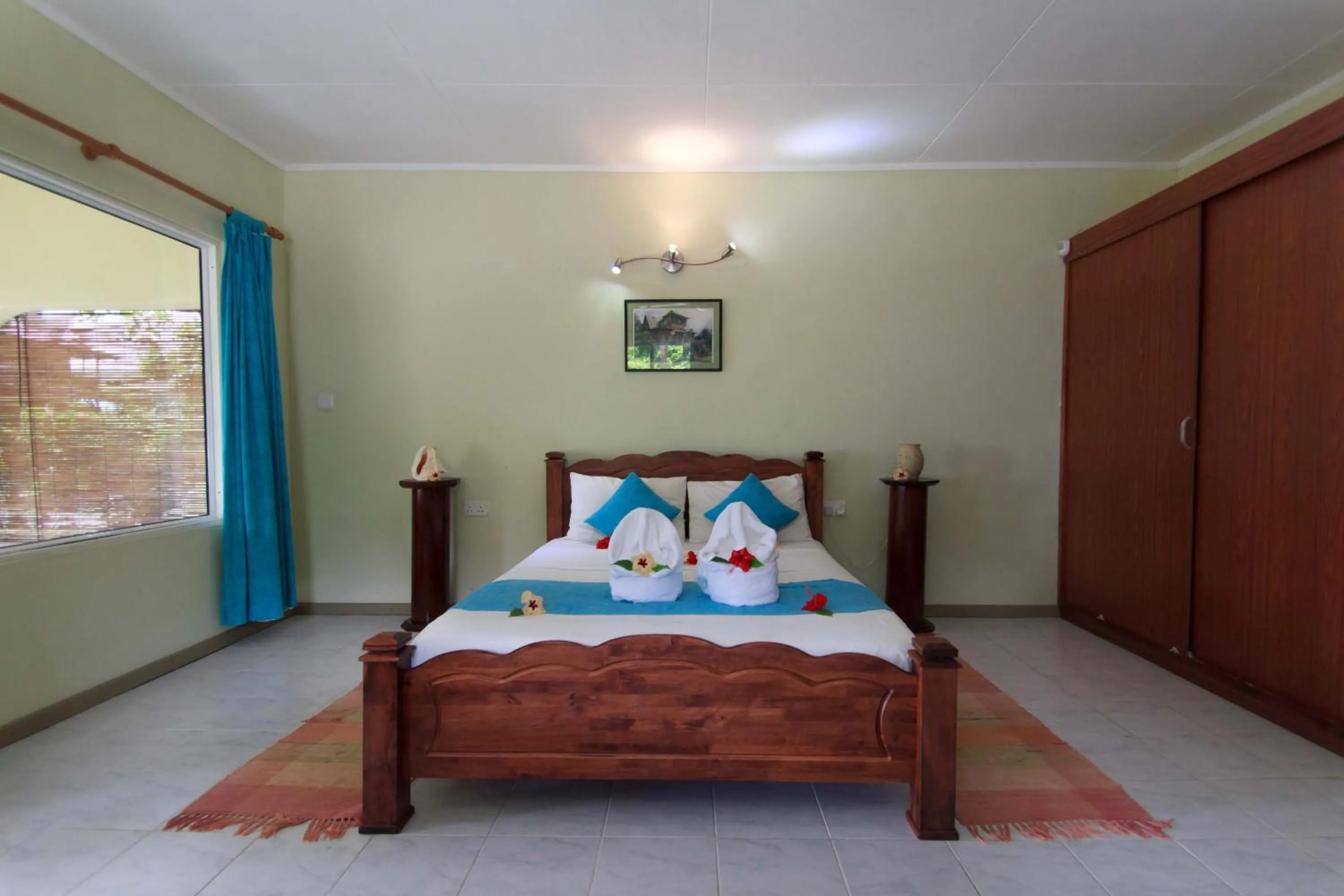 Bed in Coco Blanche