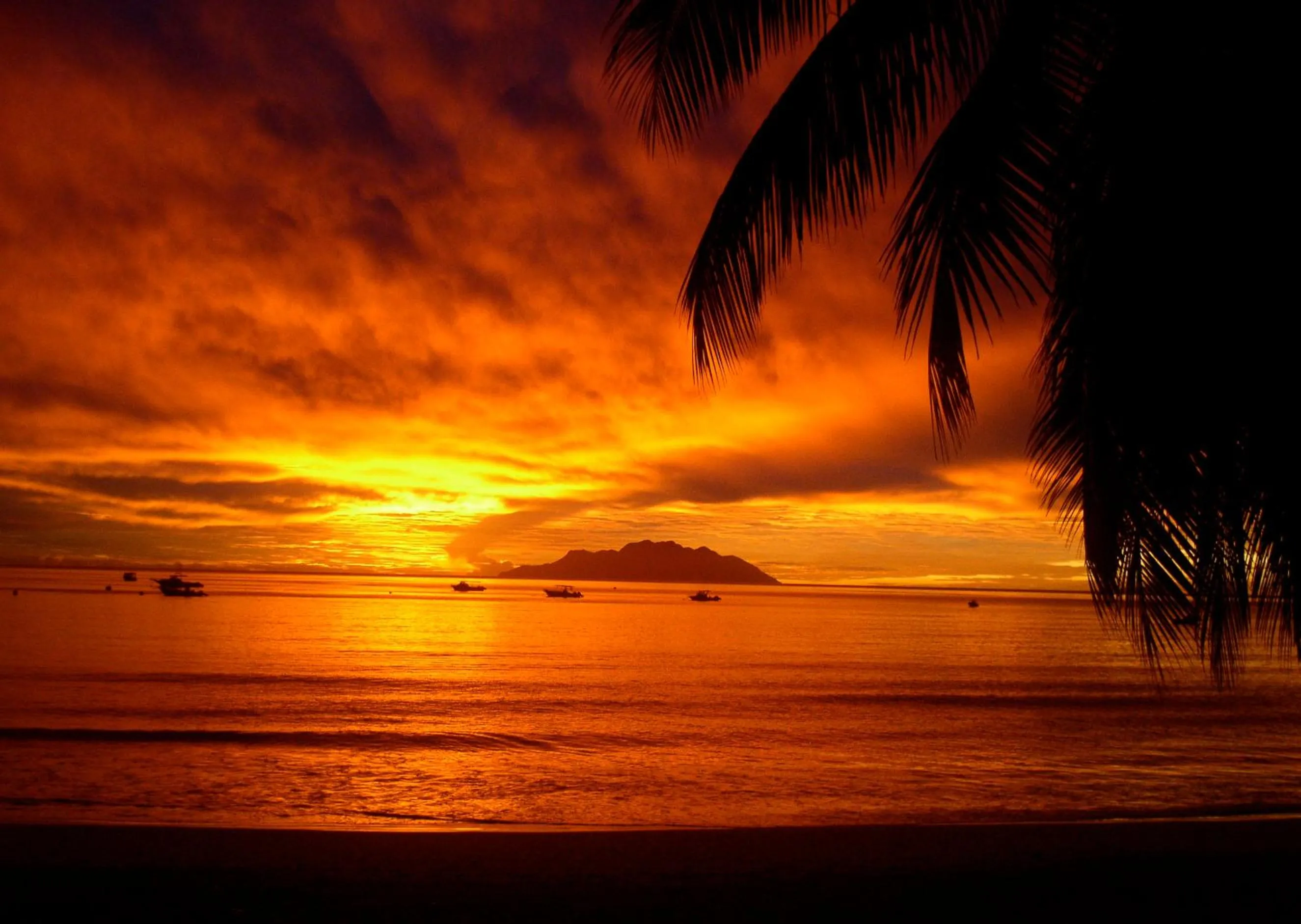 Sunset in Clef des Iles