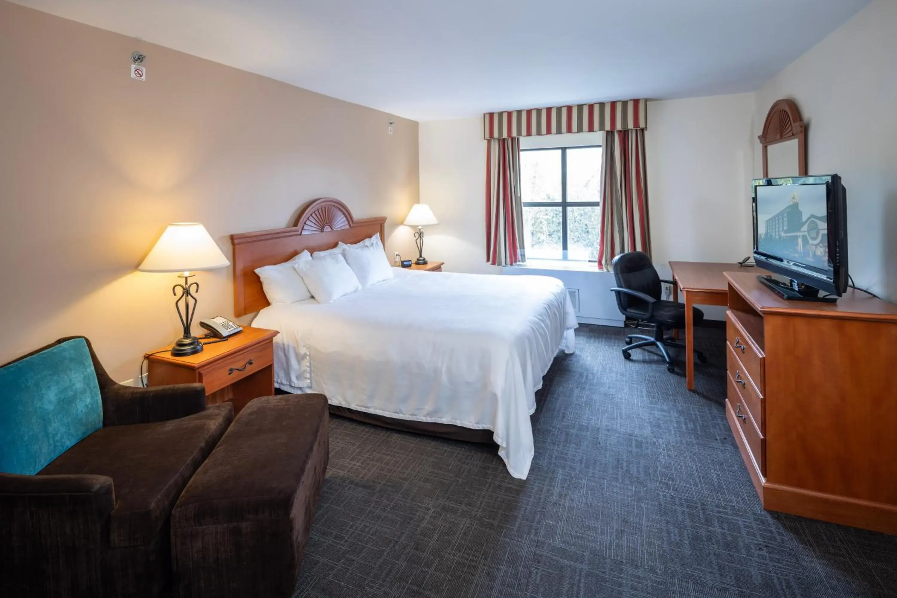 Akwesasne Mohawk Casino Resort and Players Inn Hotel Akwesasne Mohawk Casino Resort and Players Inn Hotel