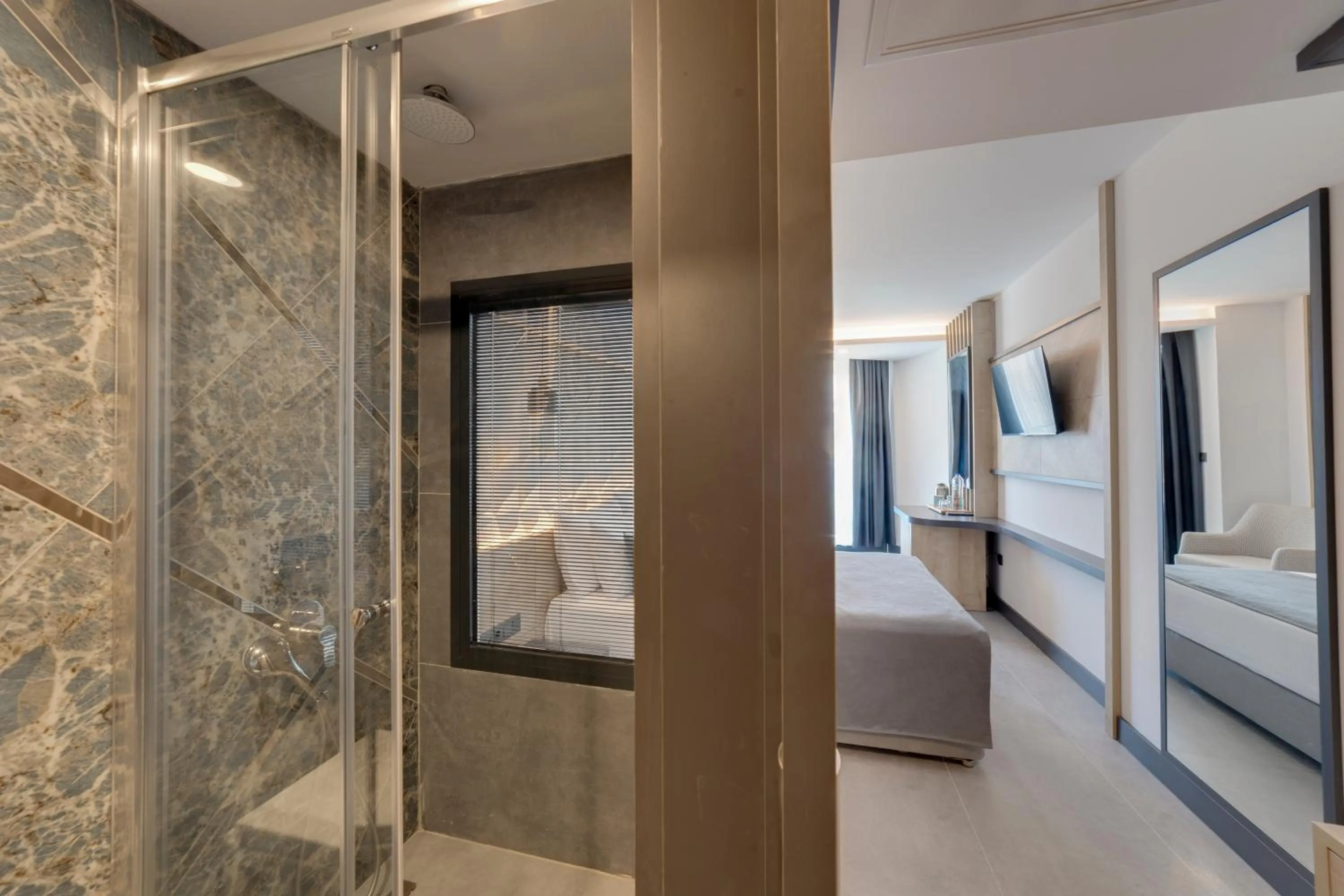 Shower, Bed in Signature Blue Resort Kuşadası