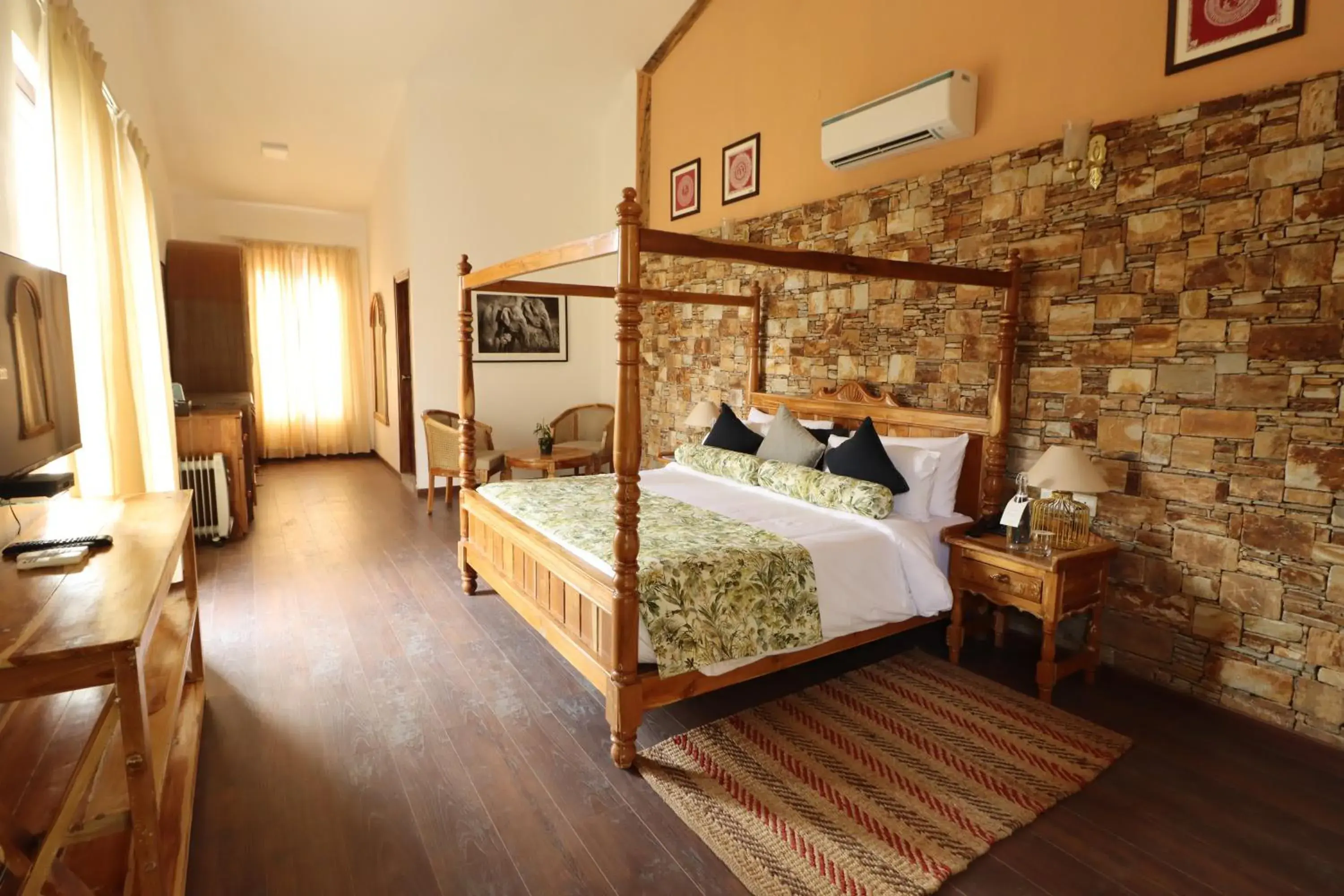 Bedroom, Bed in Tree of Life Vanvilas Riveredge Corbett Bedroom, Bed in Tree of Life Vanvilas Riveredge Corbett