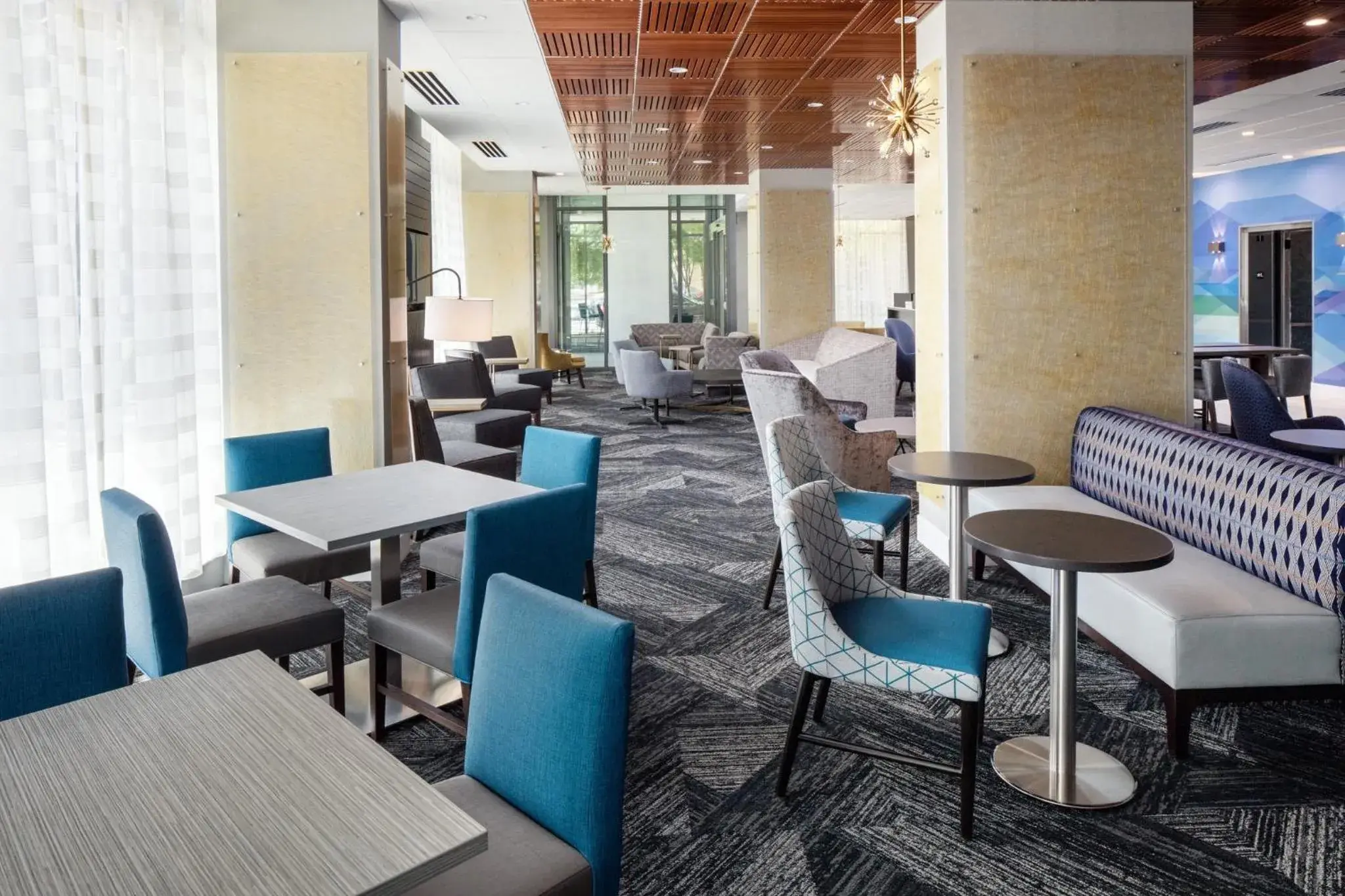 Property building in Holiday Inn Express Washington DC Downtown by IHG Property building in Holiday Inn Express Washington DC Downtown by IHG