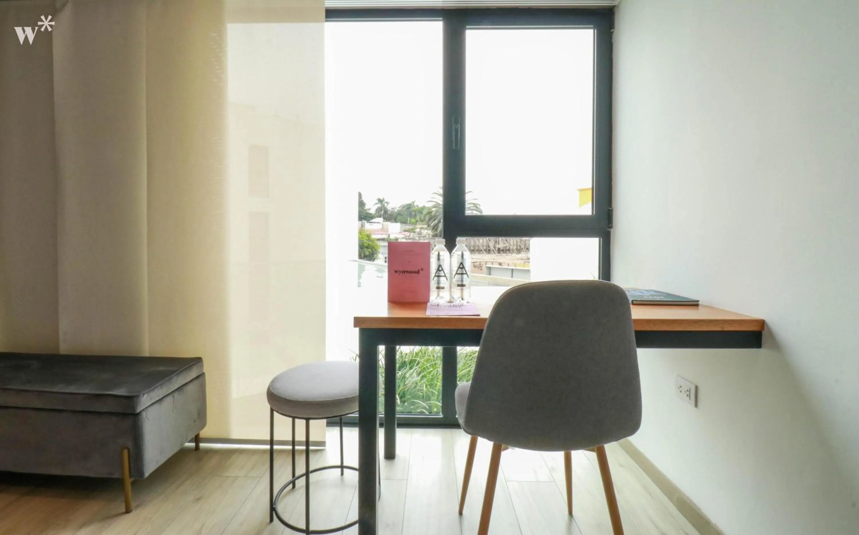 Living room in Primera Parada By Wynwood House