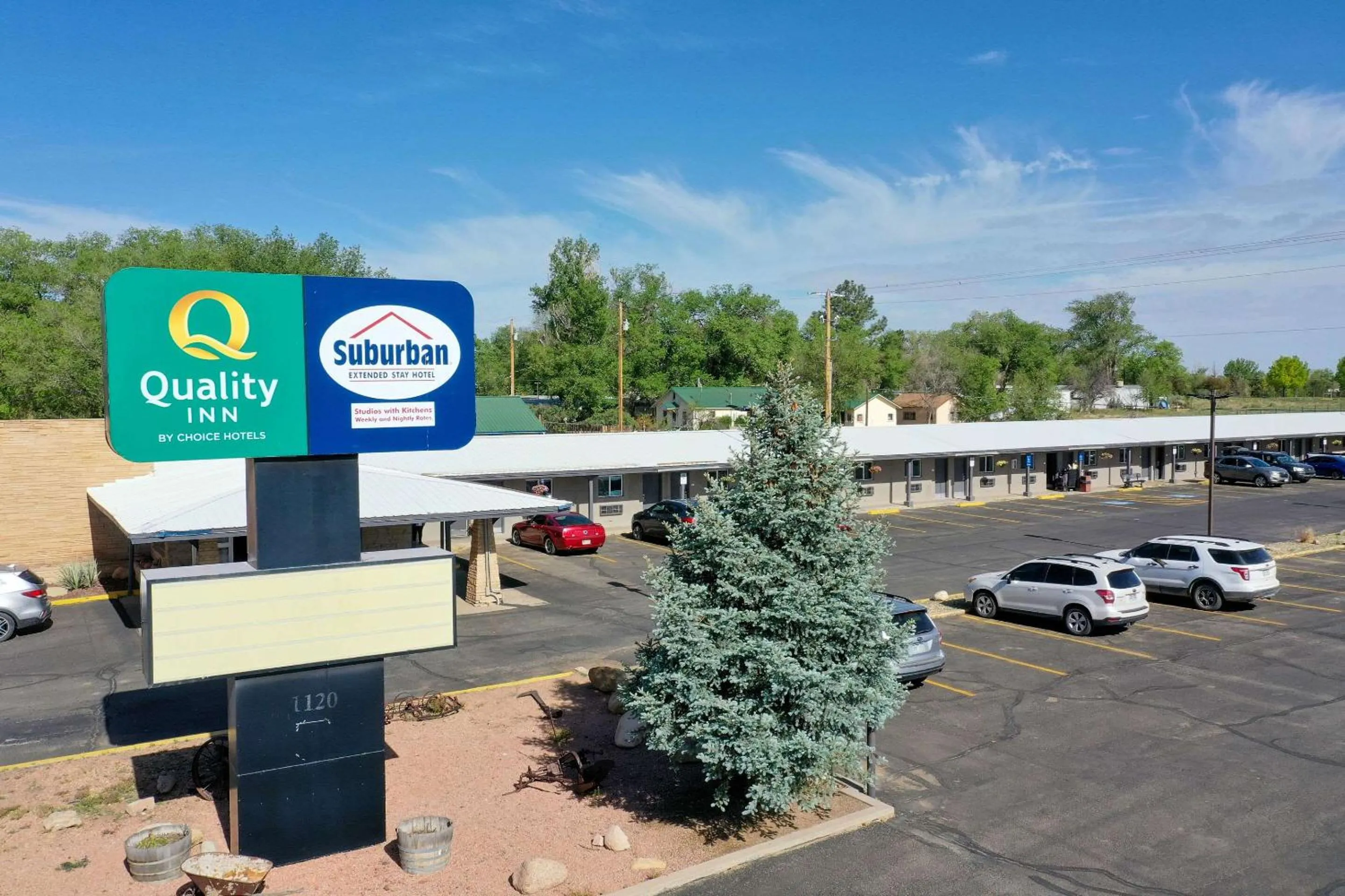 Property building in Quality Inn near Mesa Verde