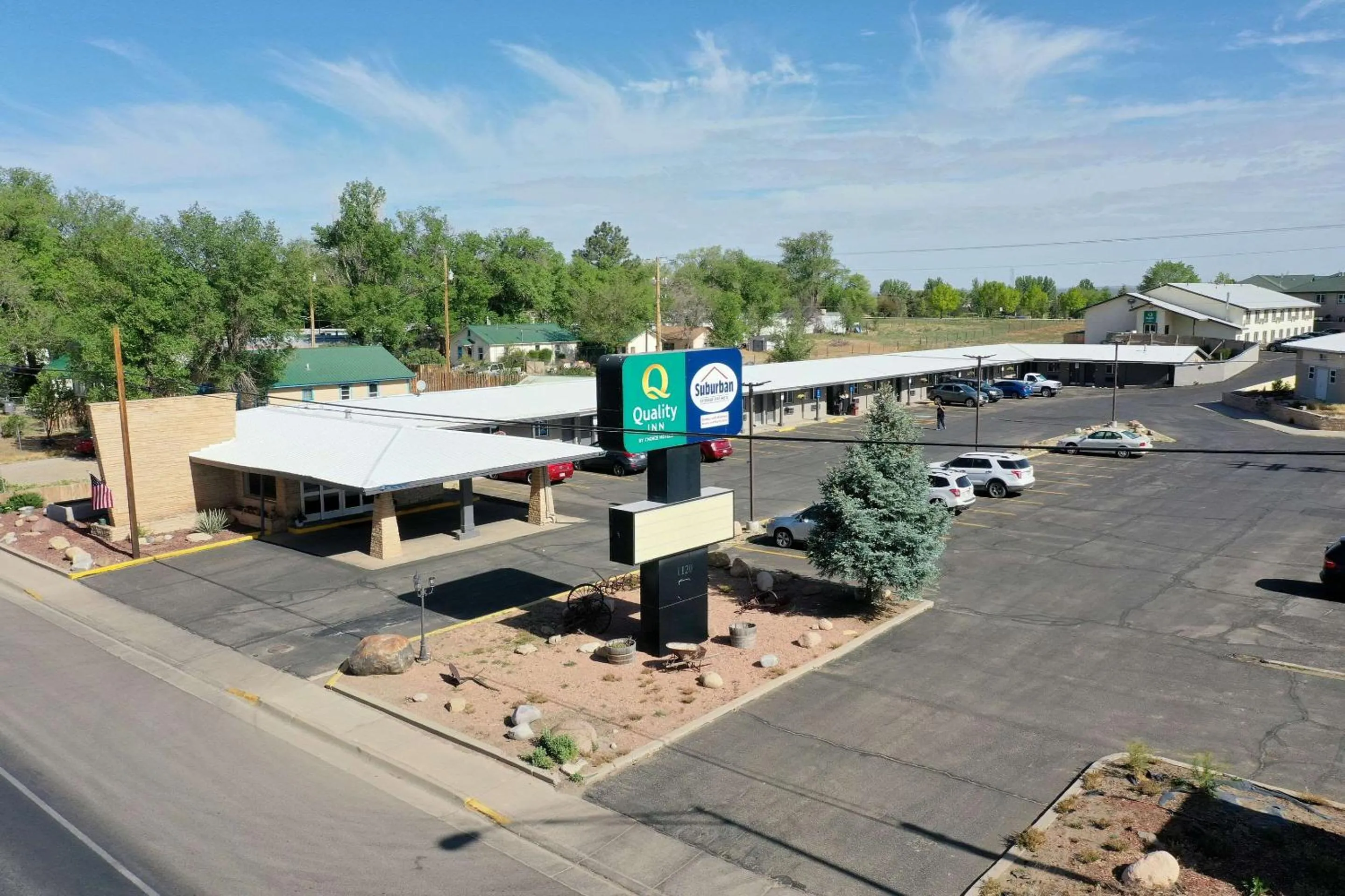 Property building in Quality Inn near Mesa Verde
