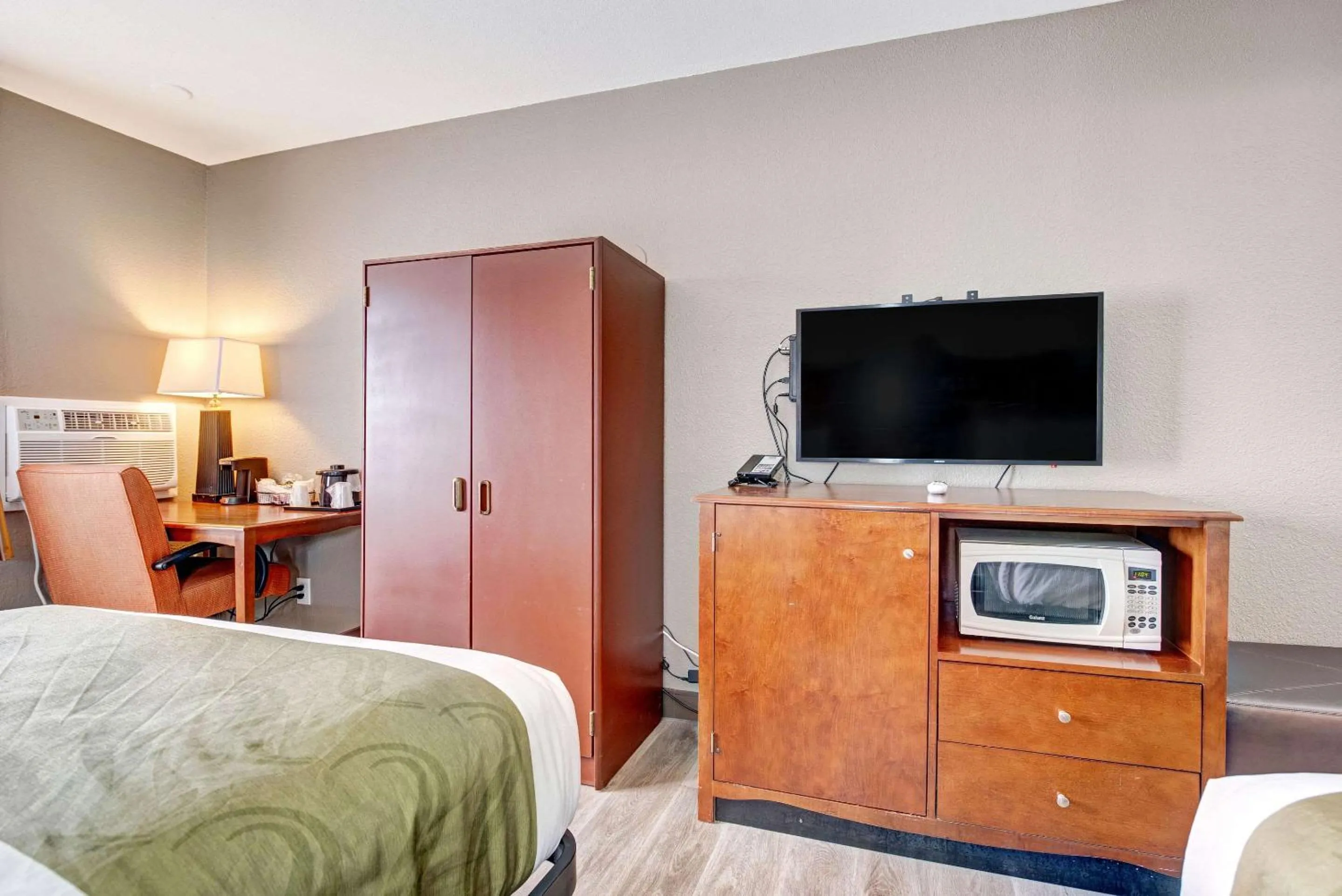 Bedroom, Bed in Quality Inn near Mesa Verde