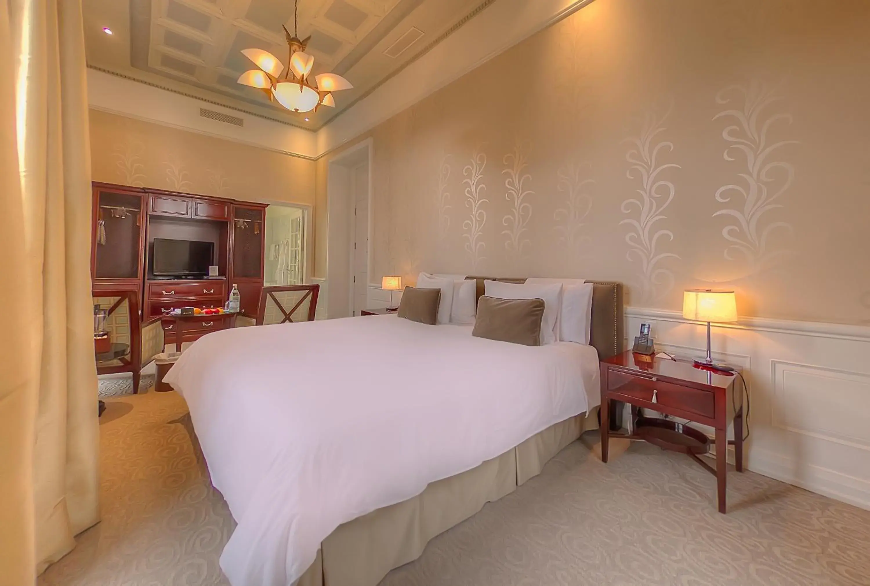 Junior Suite with Balcony in Hotel Casa Gangotena Junior Suite with Balcony in Hotel Casa Gangotena