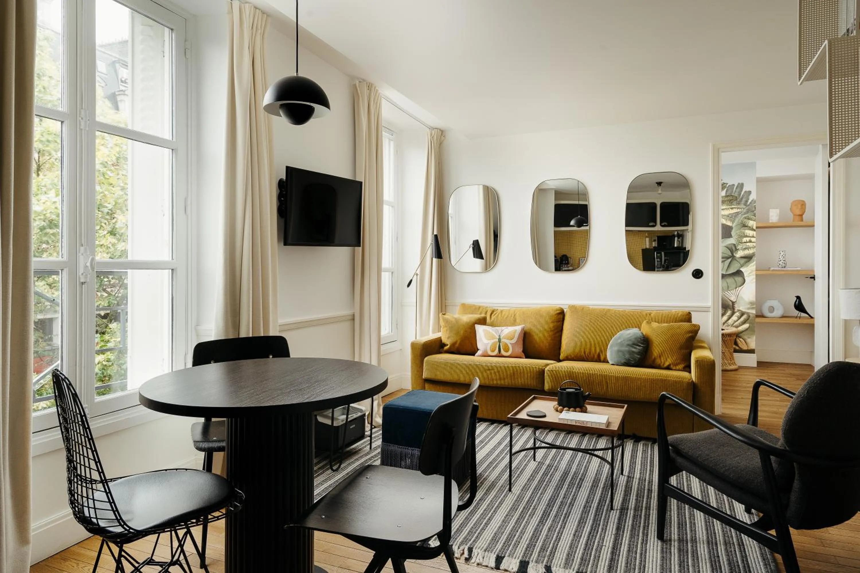 Living room in My Maison In Paris - Louvre