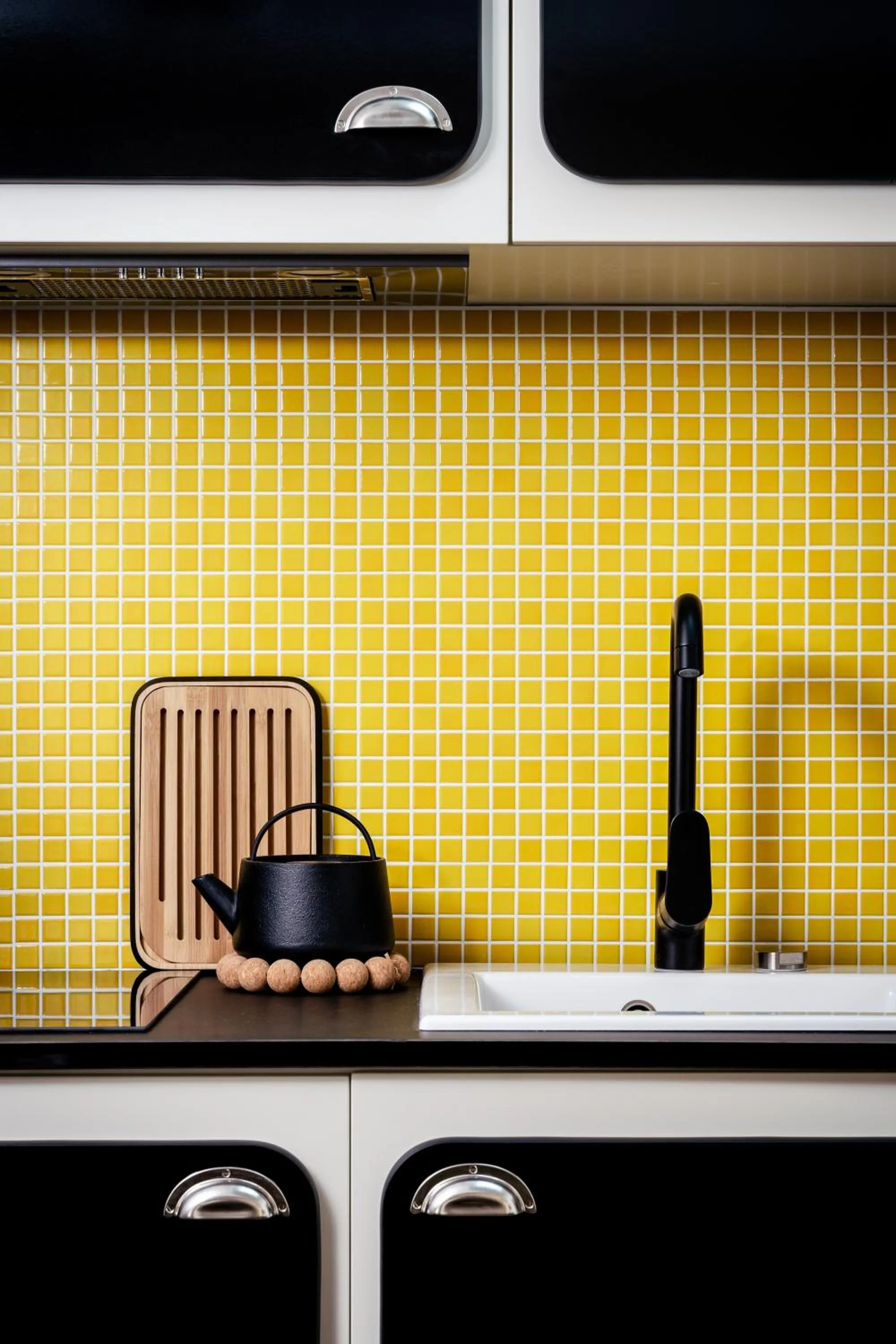 Coffee/tea facilities in My Maison In Paris - Louvre