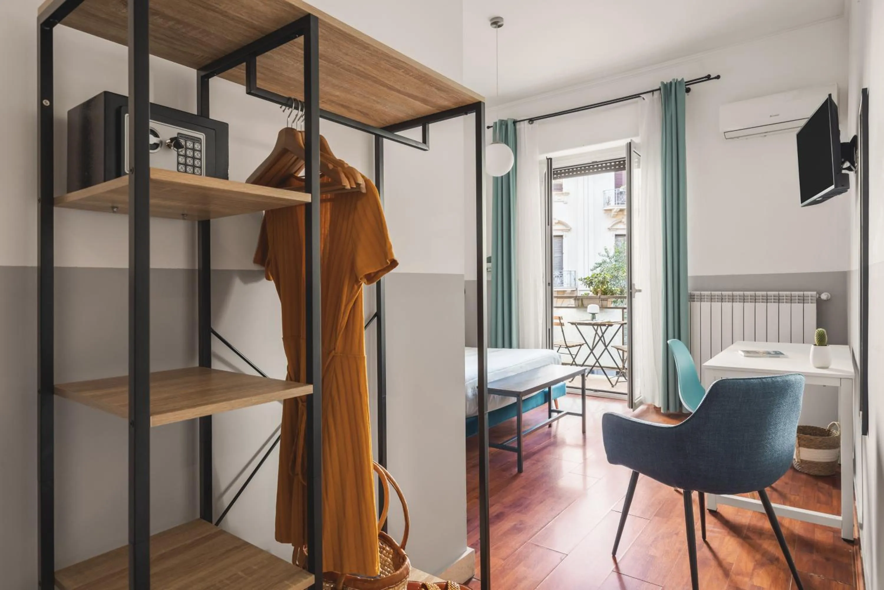 TV and multimedia in Dante Suites