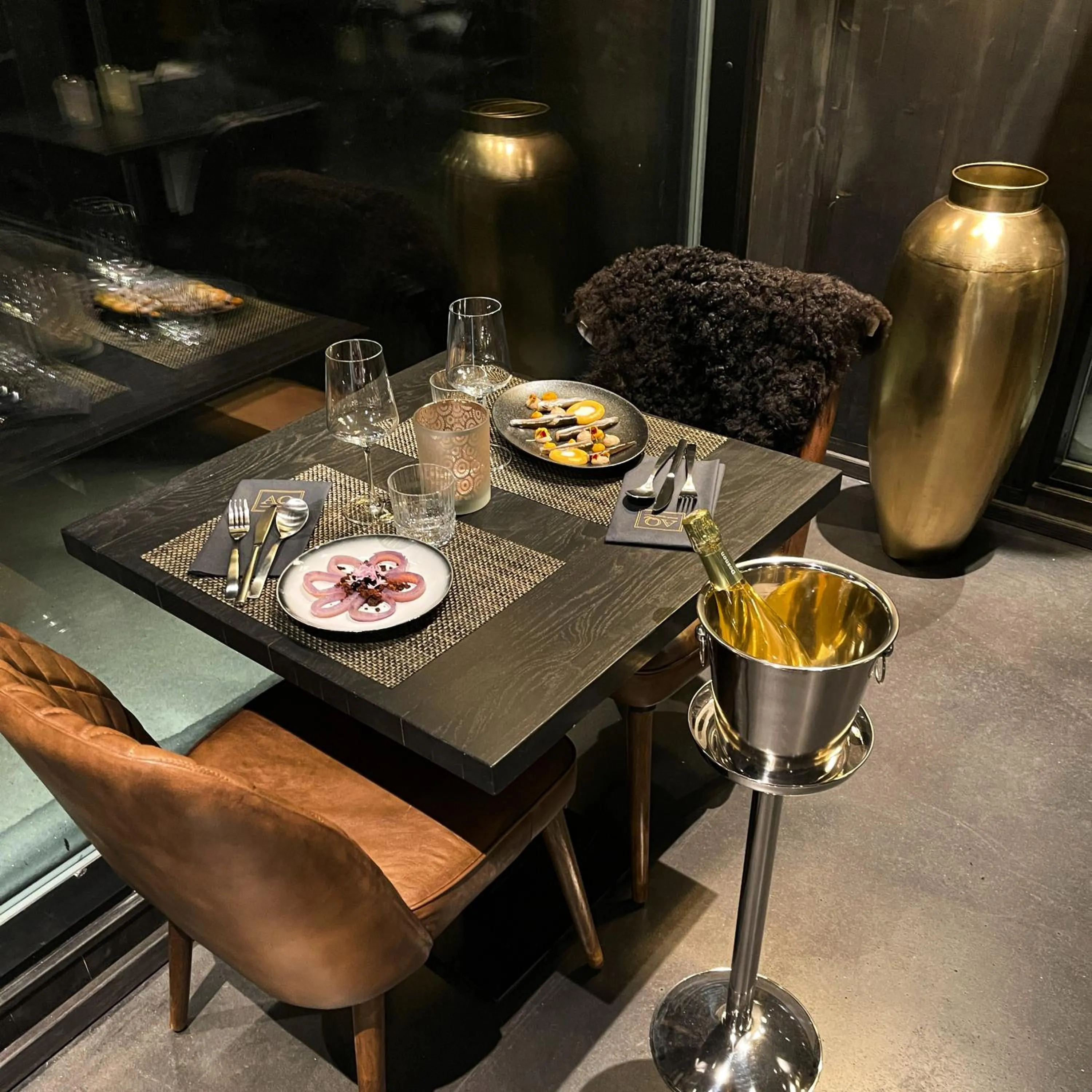 Restaurant/places to eat in Aurora Queen Resort Igloos