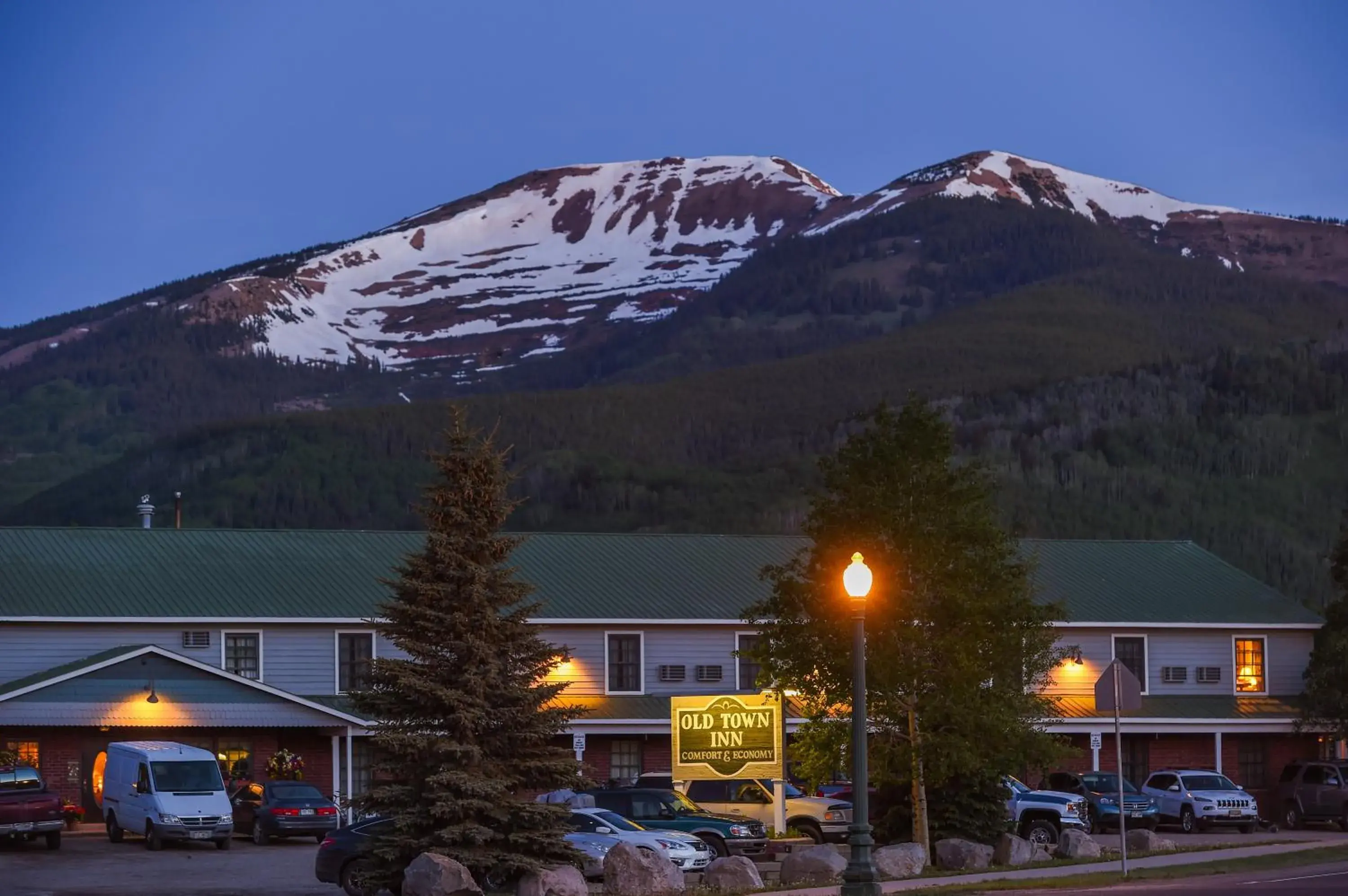 Property building, Mountain View in Old Town Inn