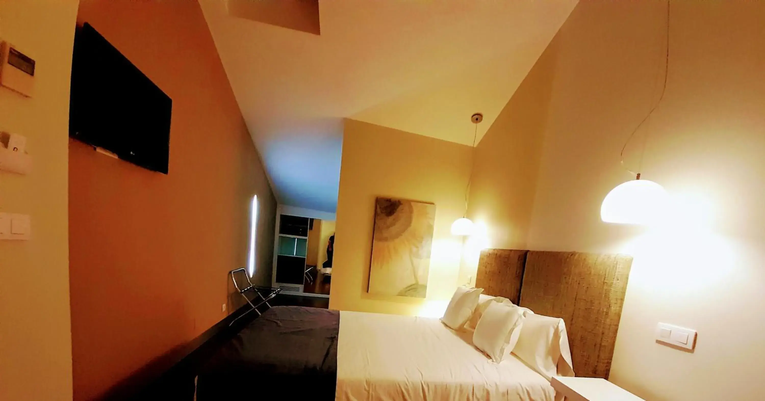 Budget Double Room in Hotel Ceres Budget Double Room in Hotel Ceres