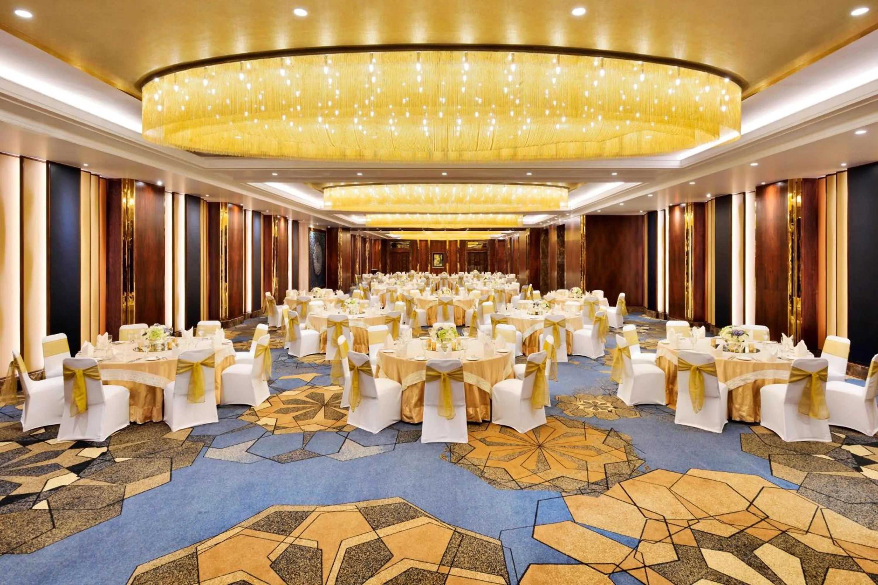 Lobby or reception in Sheraton Grand Pune Bund Garden Hotel