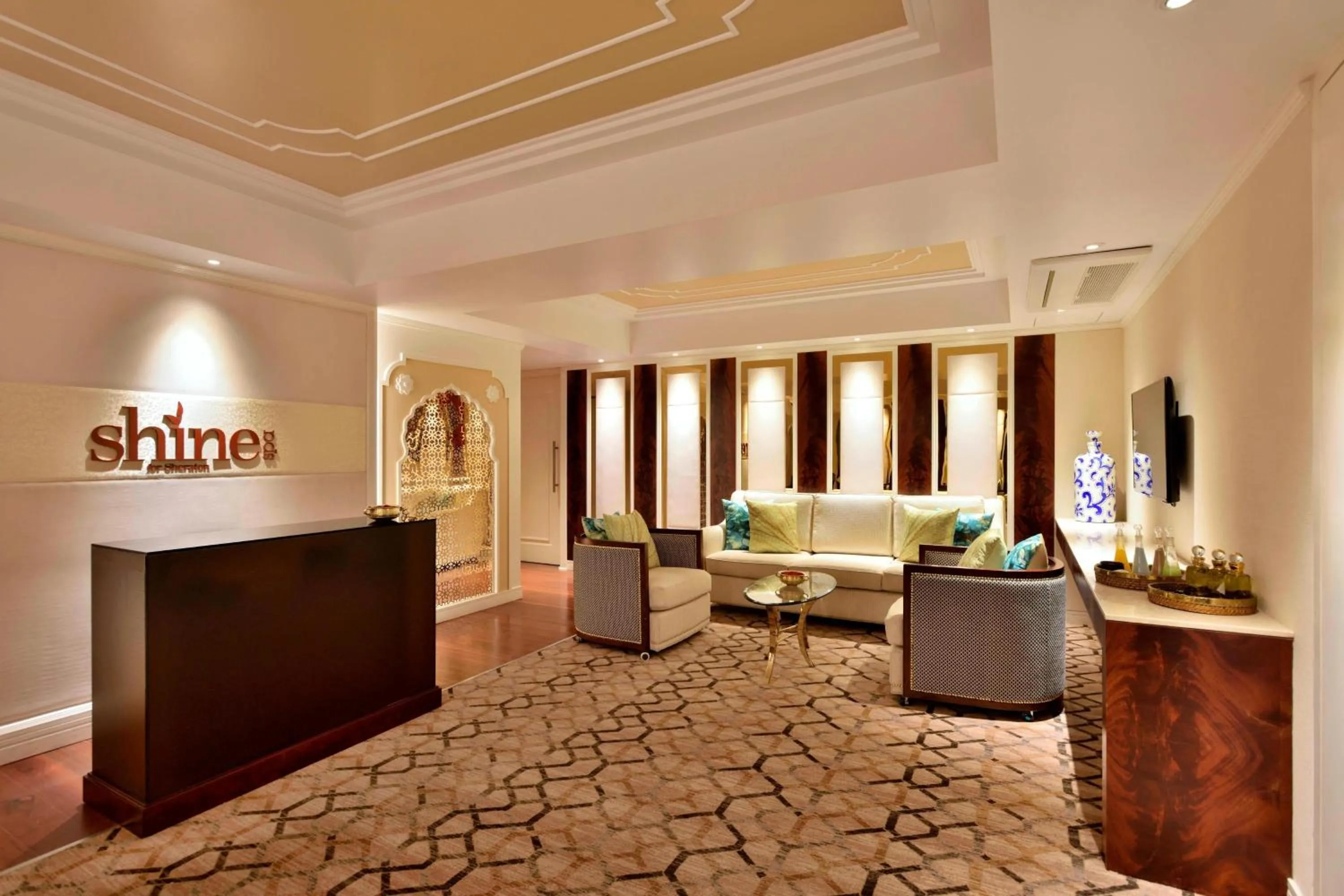 Lobby or reception in Sheraton Grand Pune Bund Garden Hotel