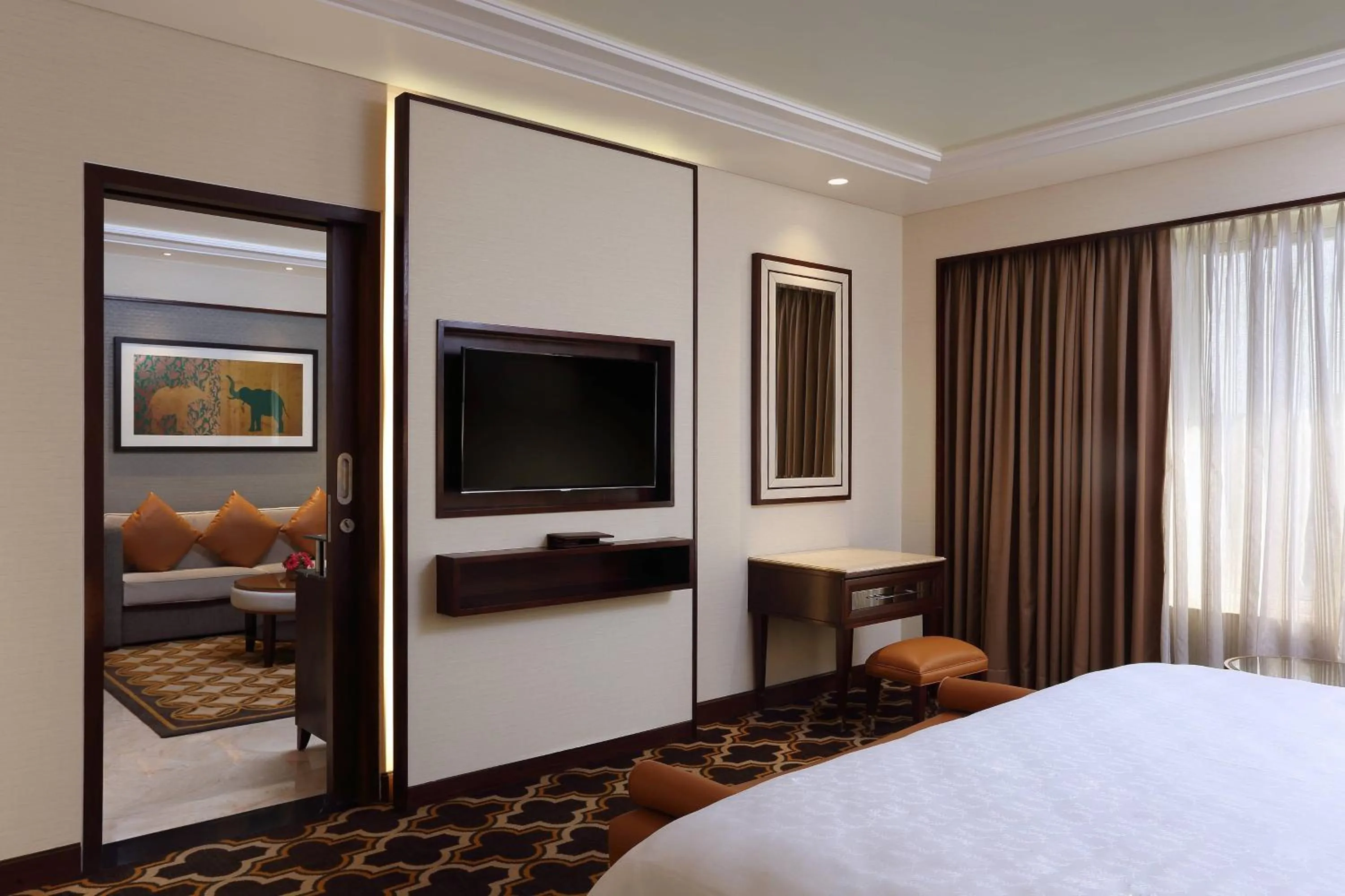 Bedroom, Bed in Sheraton Grand Pune Bund Garden Hotel
