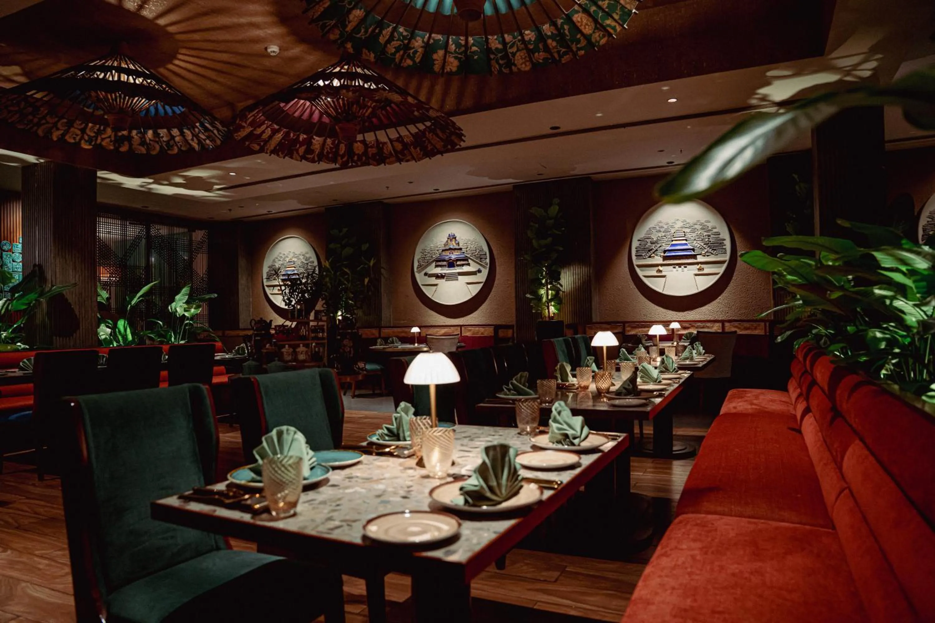 Restaurant/places to eat in Sheraton Grand Pune Bund Garden Hotel