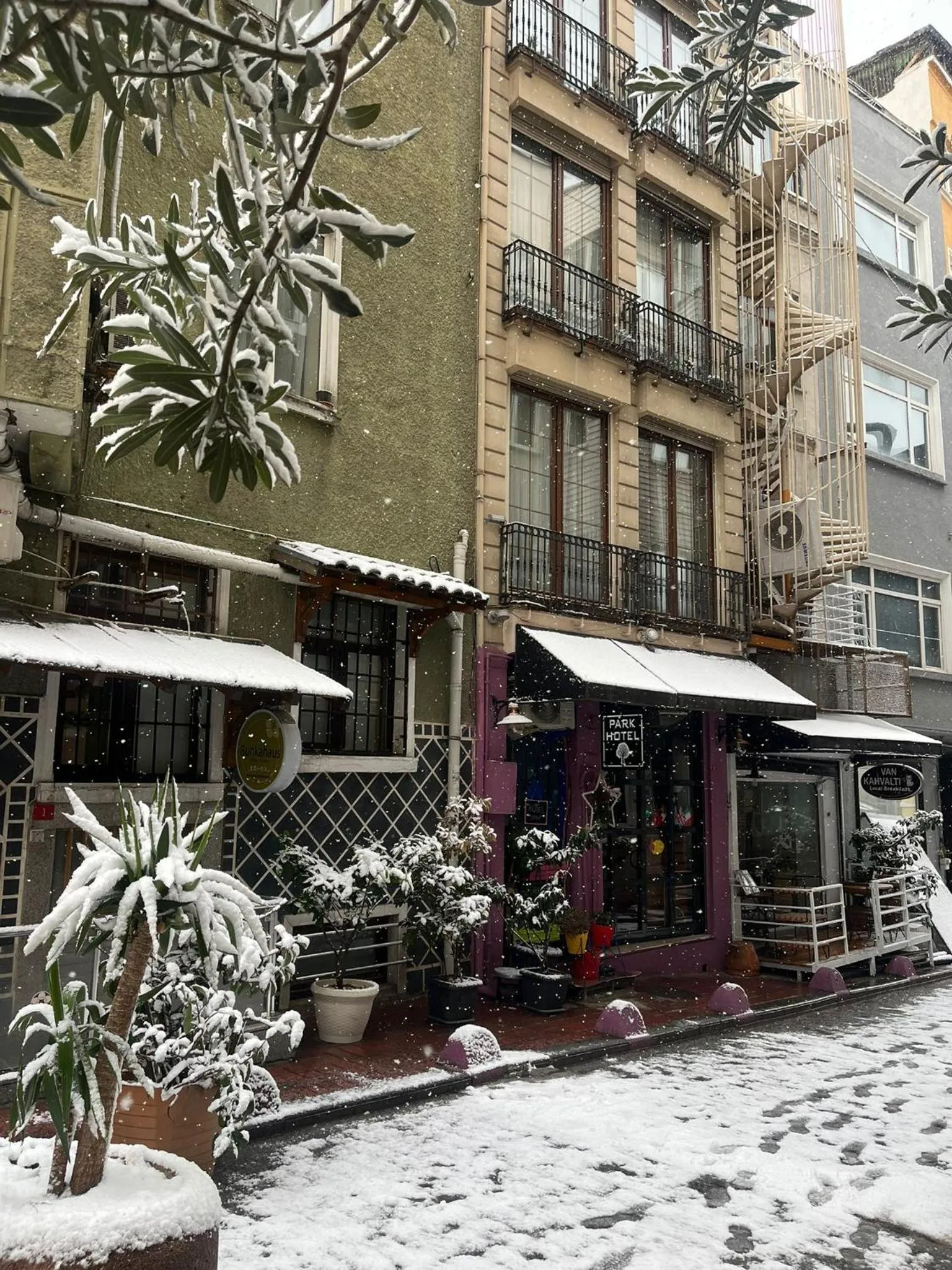 Property building in TAKSiM PARK HOTEL