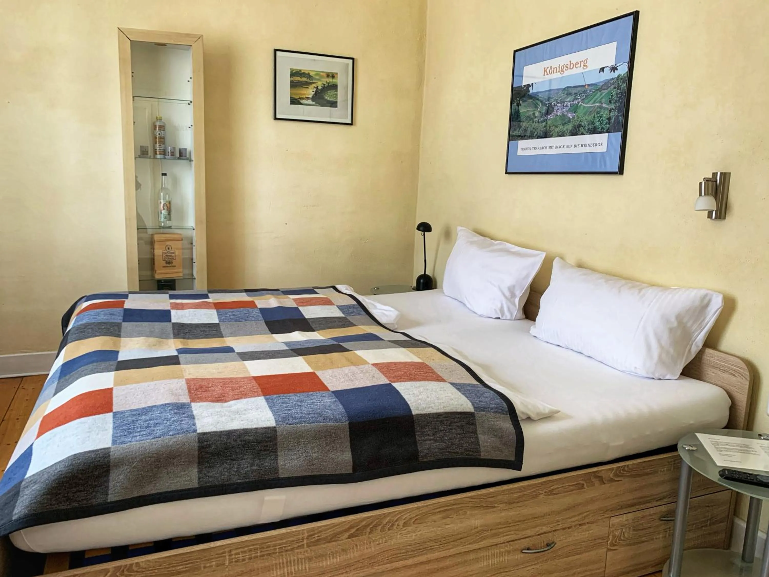 Photo of the whole room, Bed in Augusta Trarbach