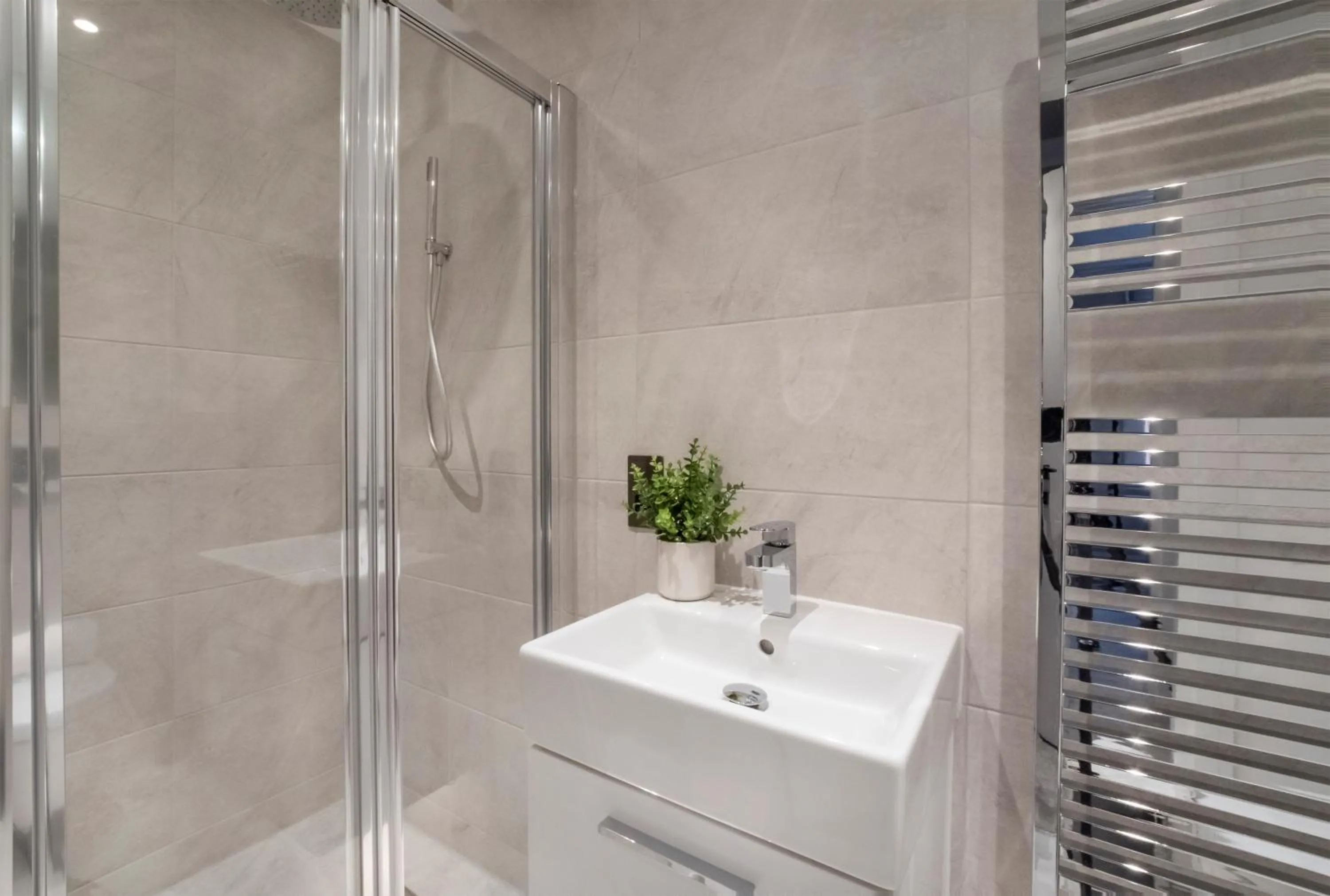 Bathroom in Bootham House Apartment 7-Minster Views & Free Parking