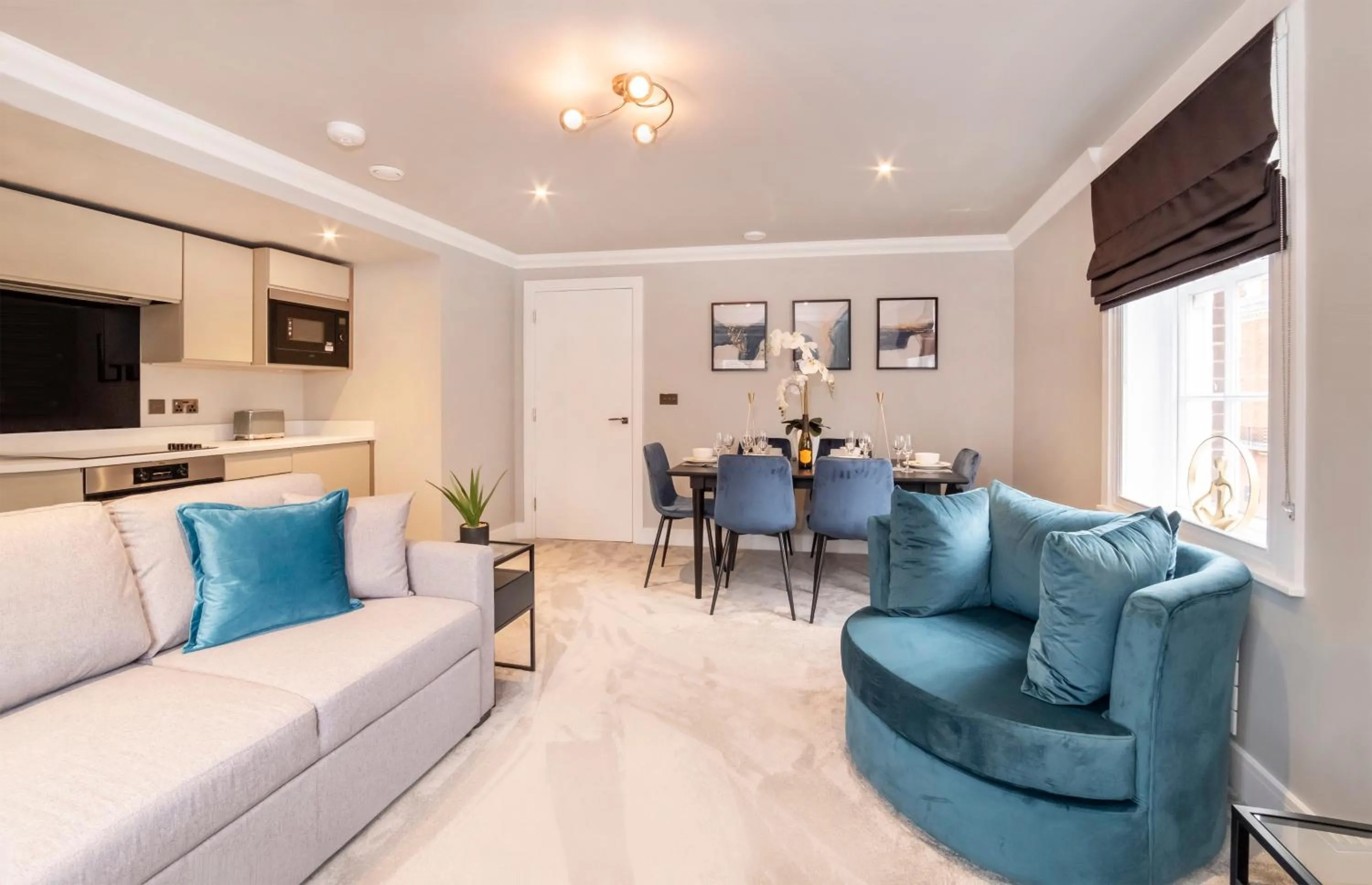 Living room in Bootham House Apartment 7-Minster Views & Free Parking