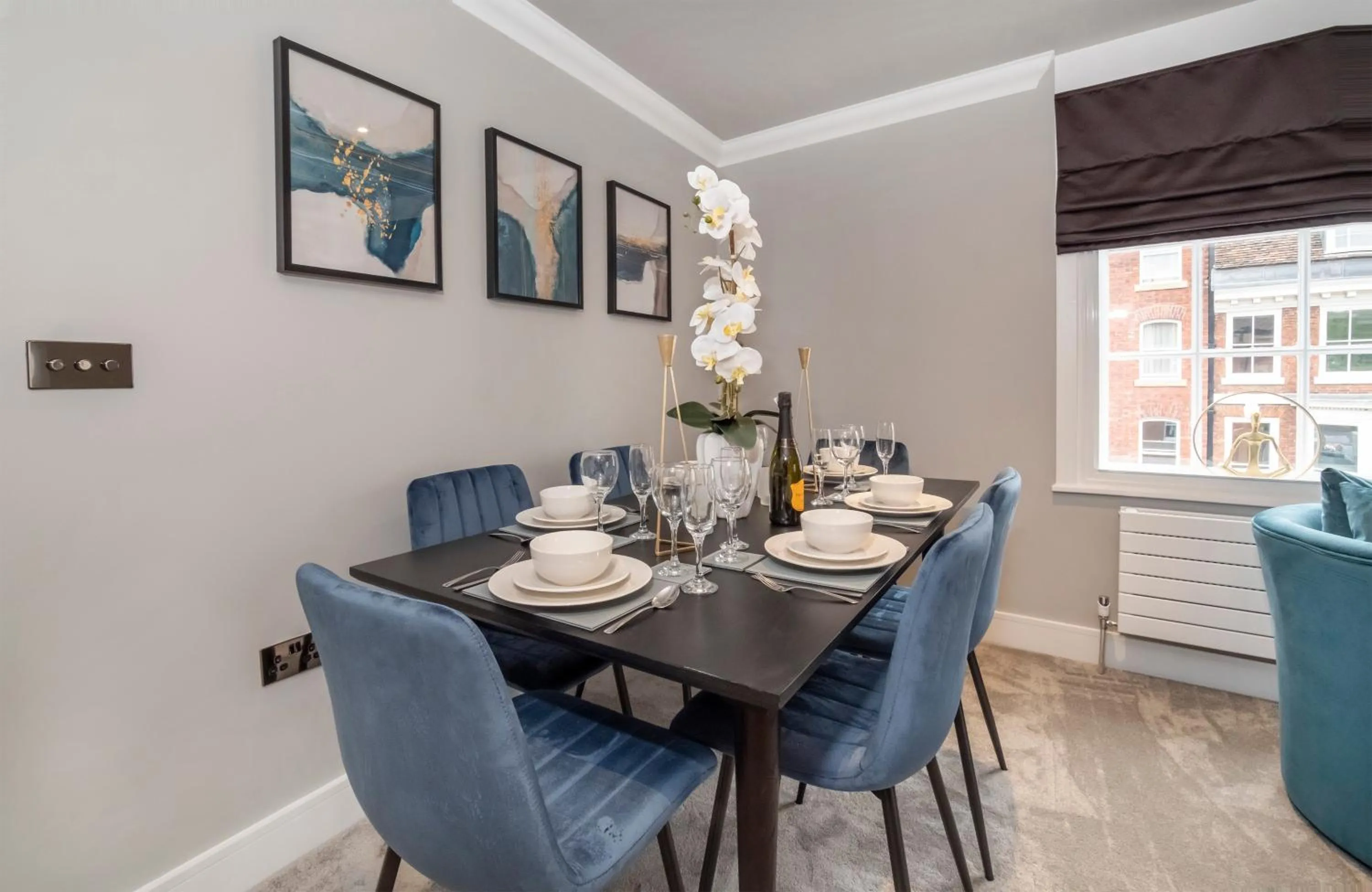 Dining area in Bootham House Apartment 7-Minster Views & Free Parking