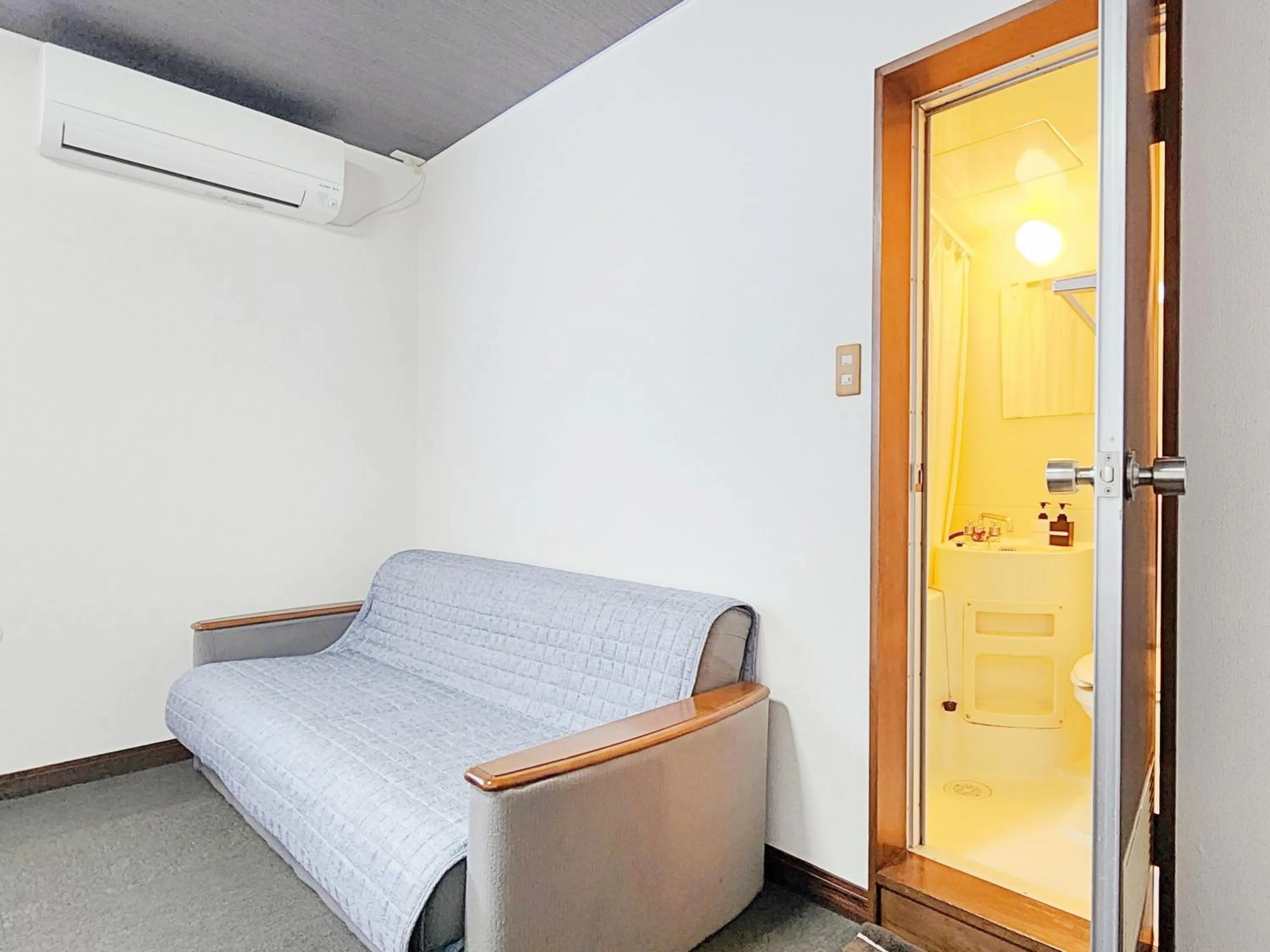 Photo of the whole room, Bed in Pension Kobekko