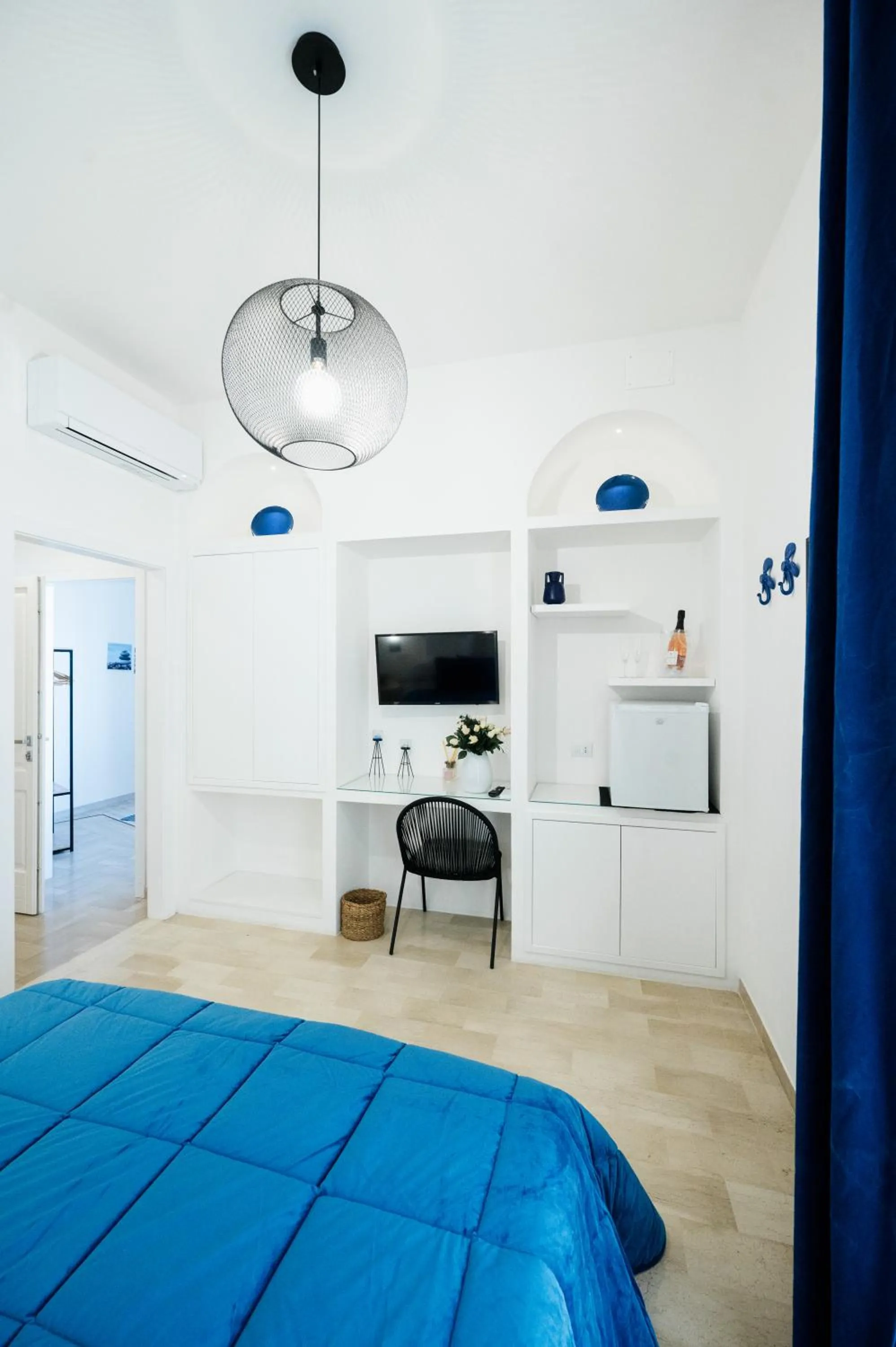 Bed in Aurelia Sea View