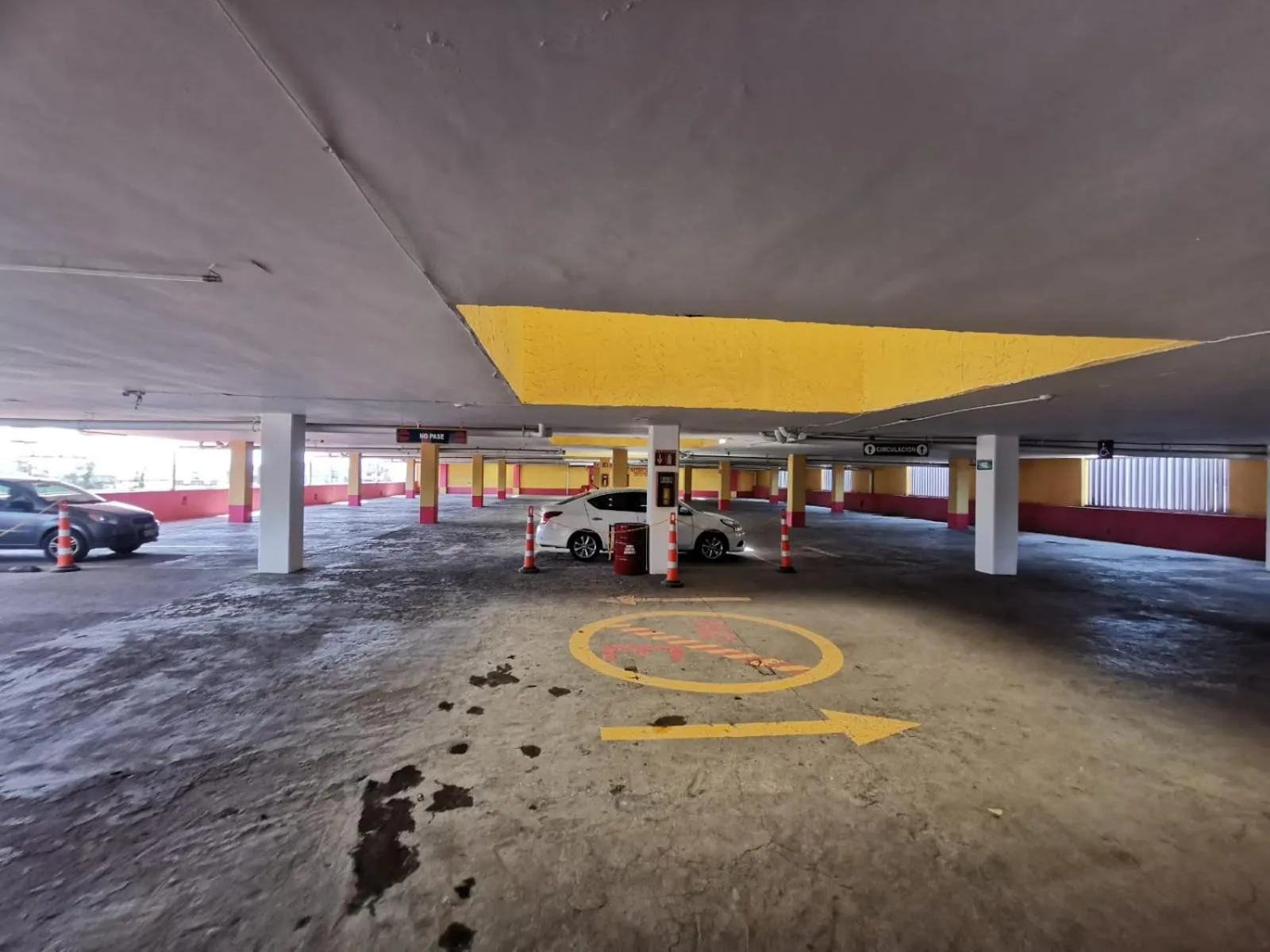 Parking in Hotel Coacalco