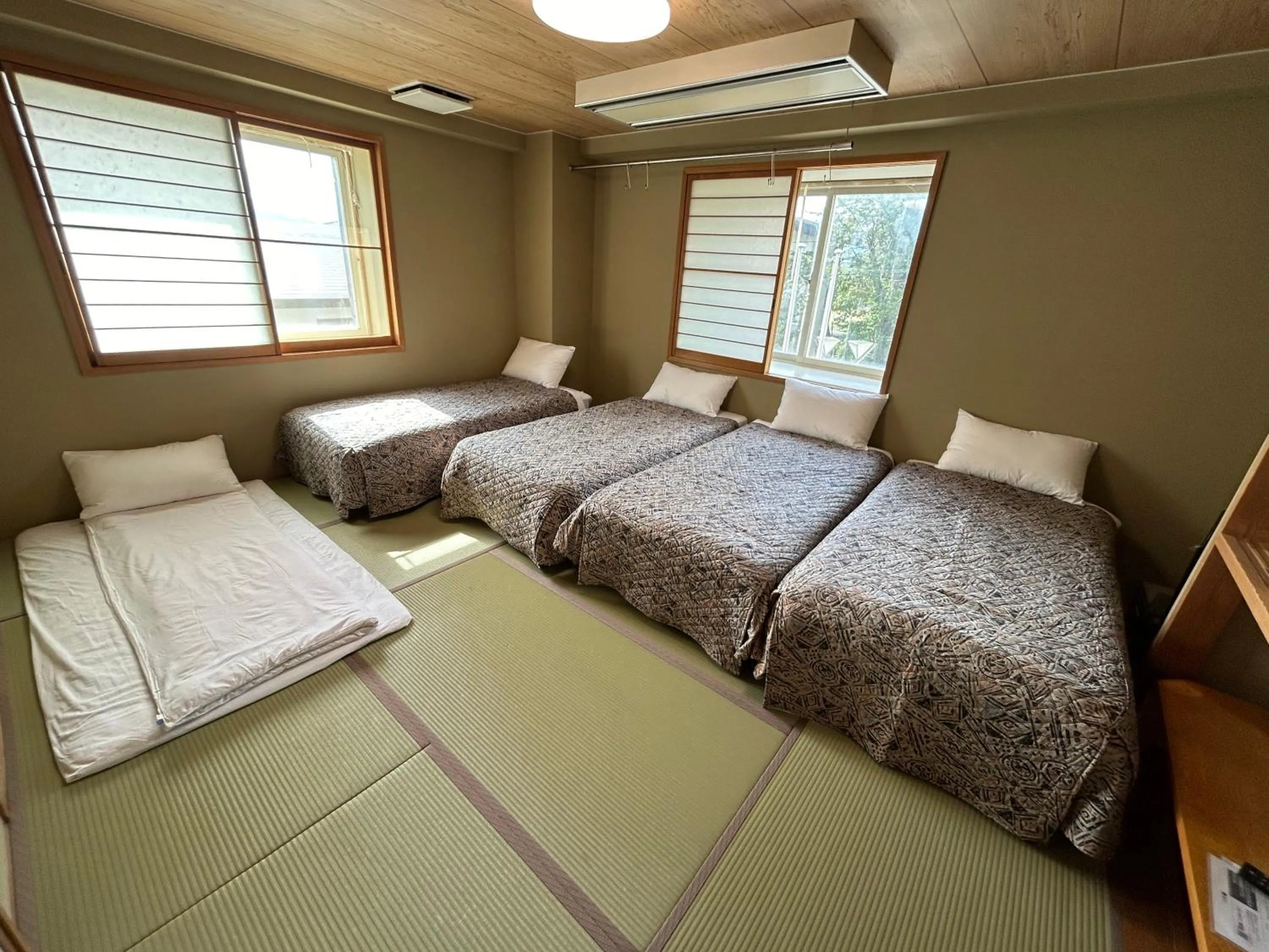 Bed in Hakuba King Hotel