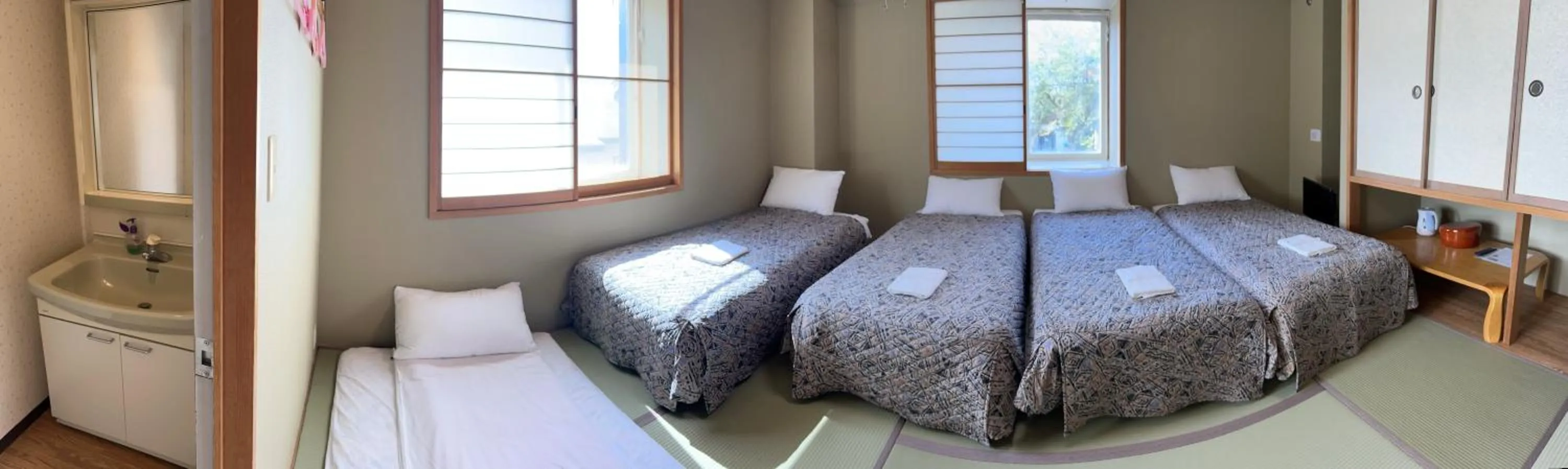 Bed in Hakuba King Hotel