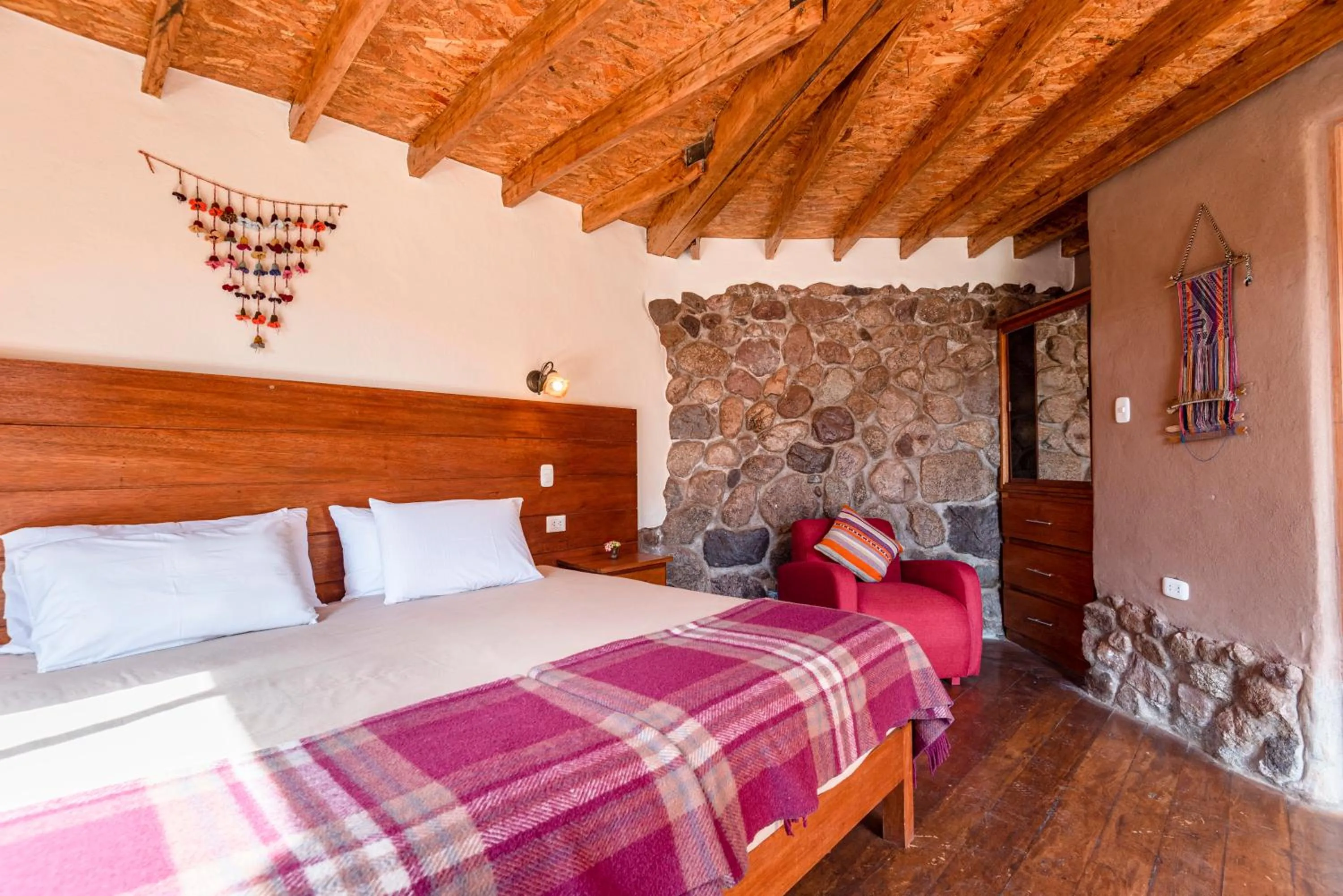 View (from property/room), Bed in Unuwasi Hotel & Villa