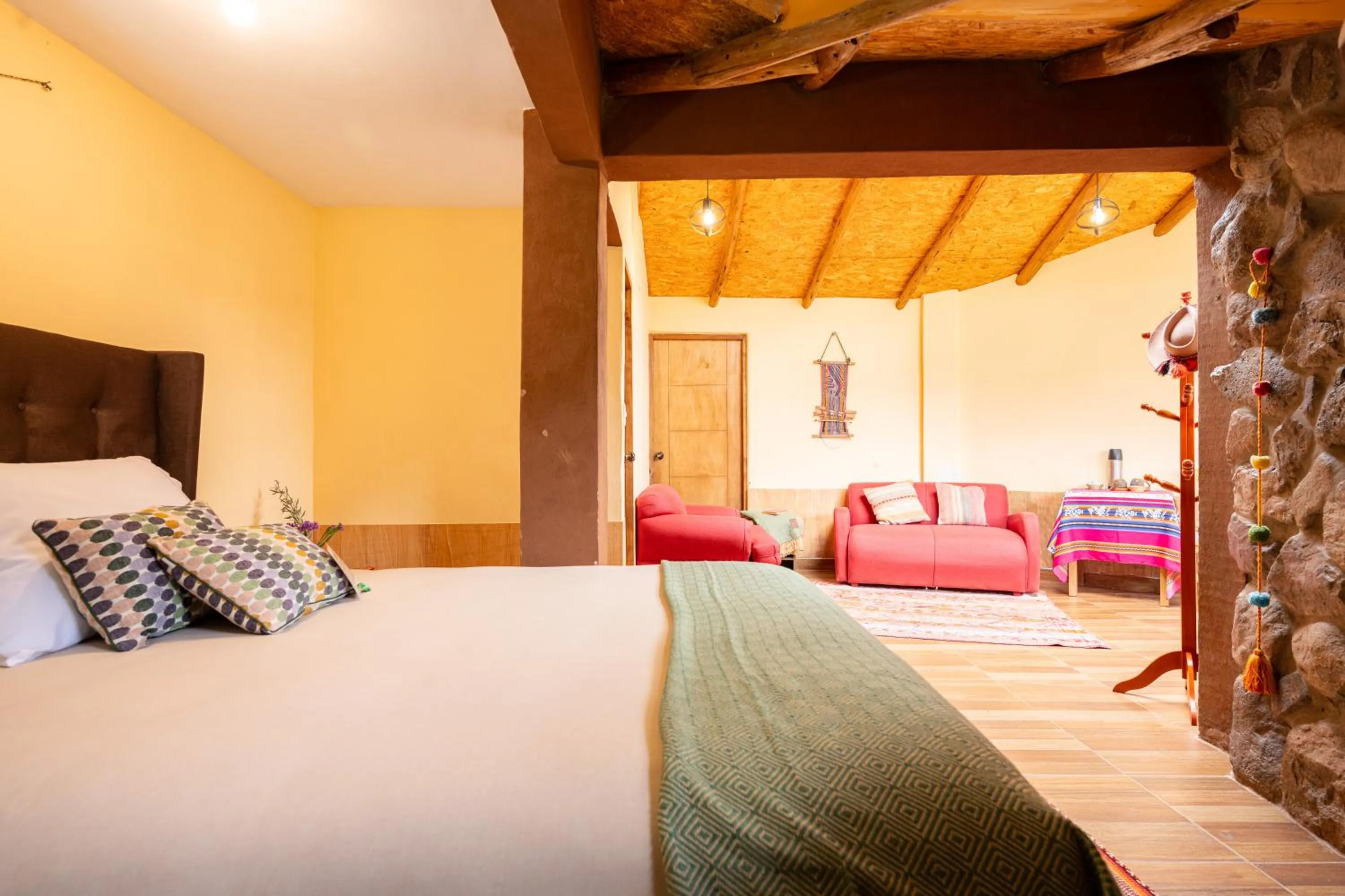 Bed in Unuwasi Hotel & Villa