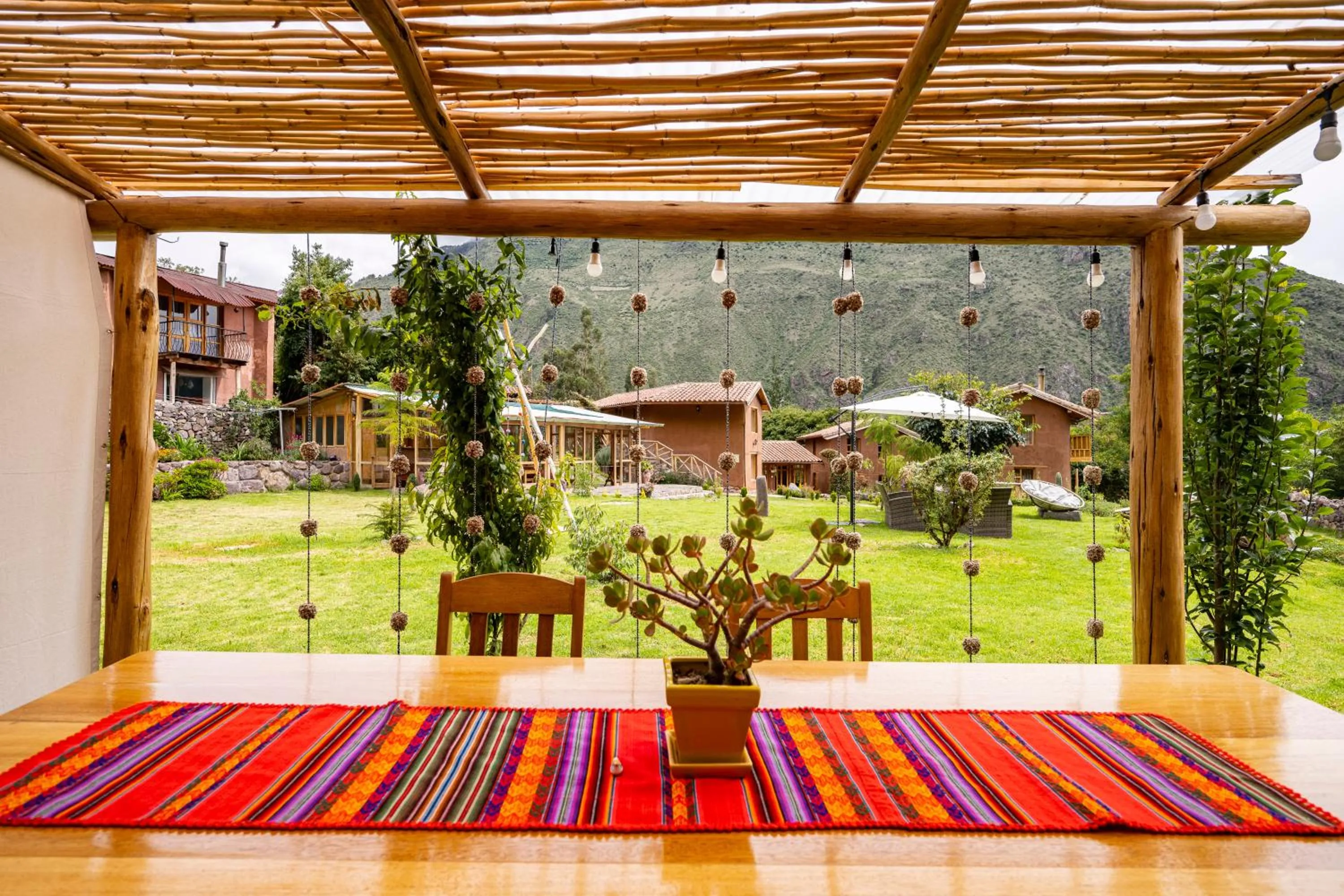 Garden in Unuwasi Hotel & Villa