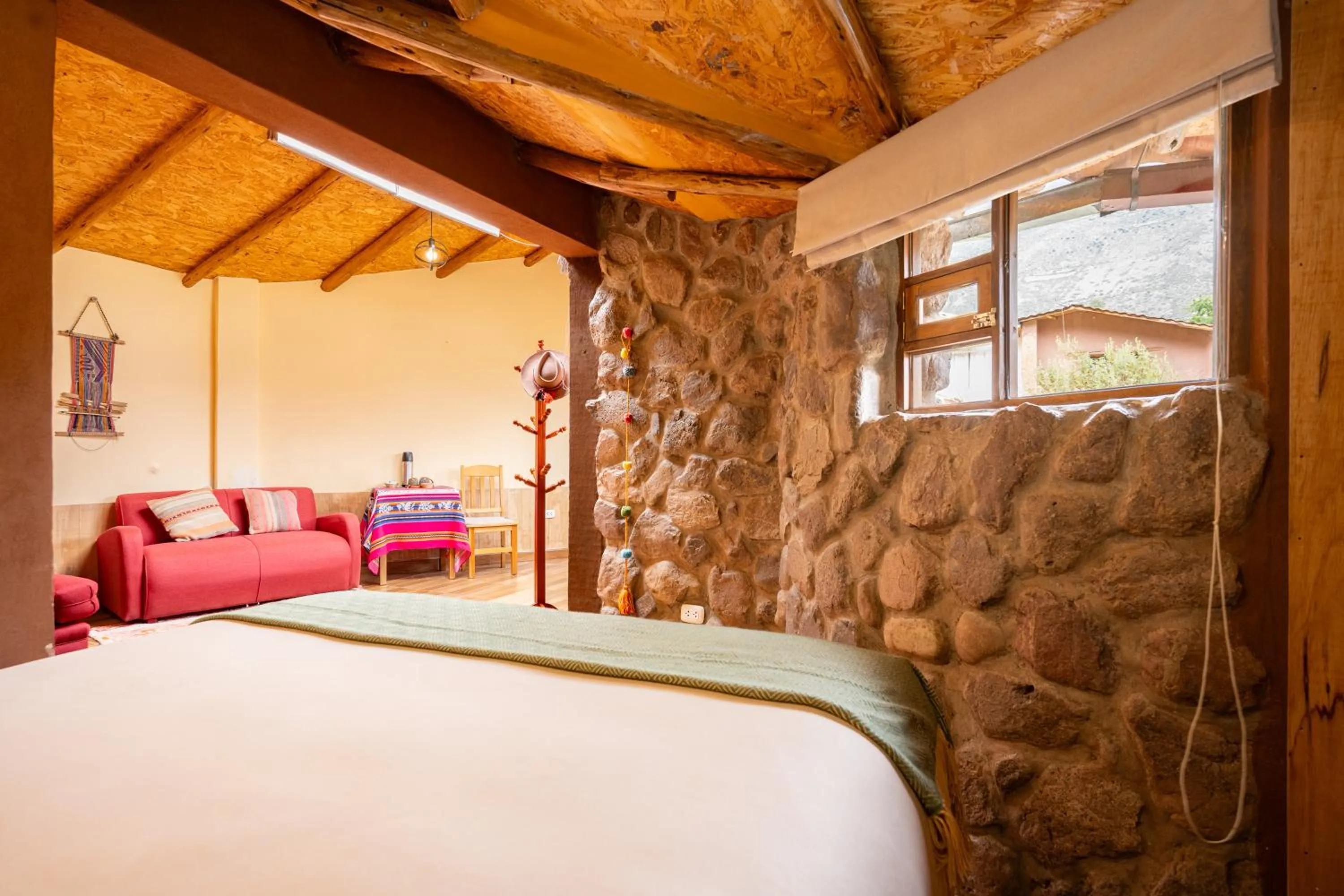 Bed in Unuwasi Hotel & Villa