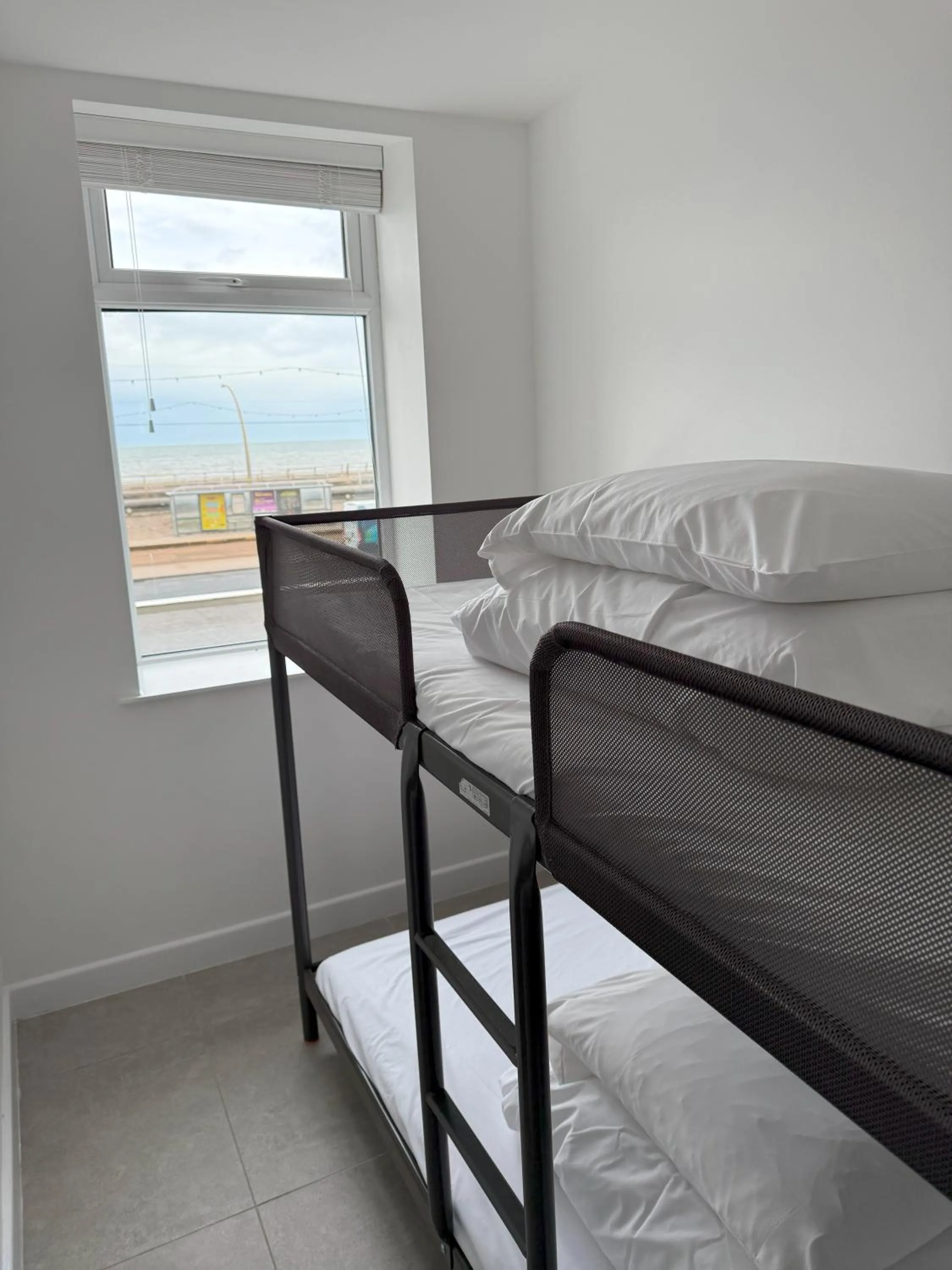 Bedroom, Bed in Coastal Plaza