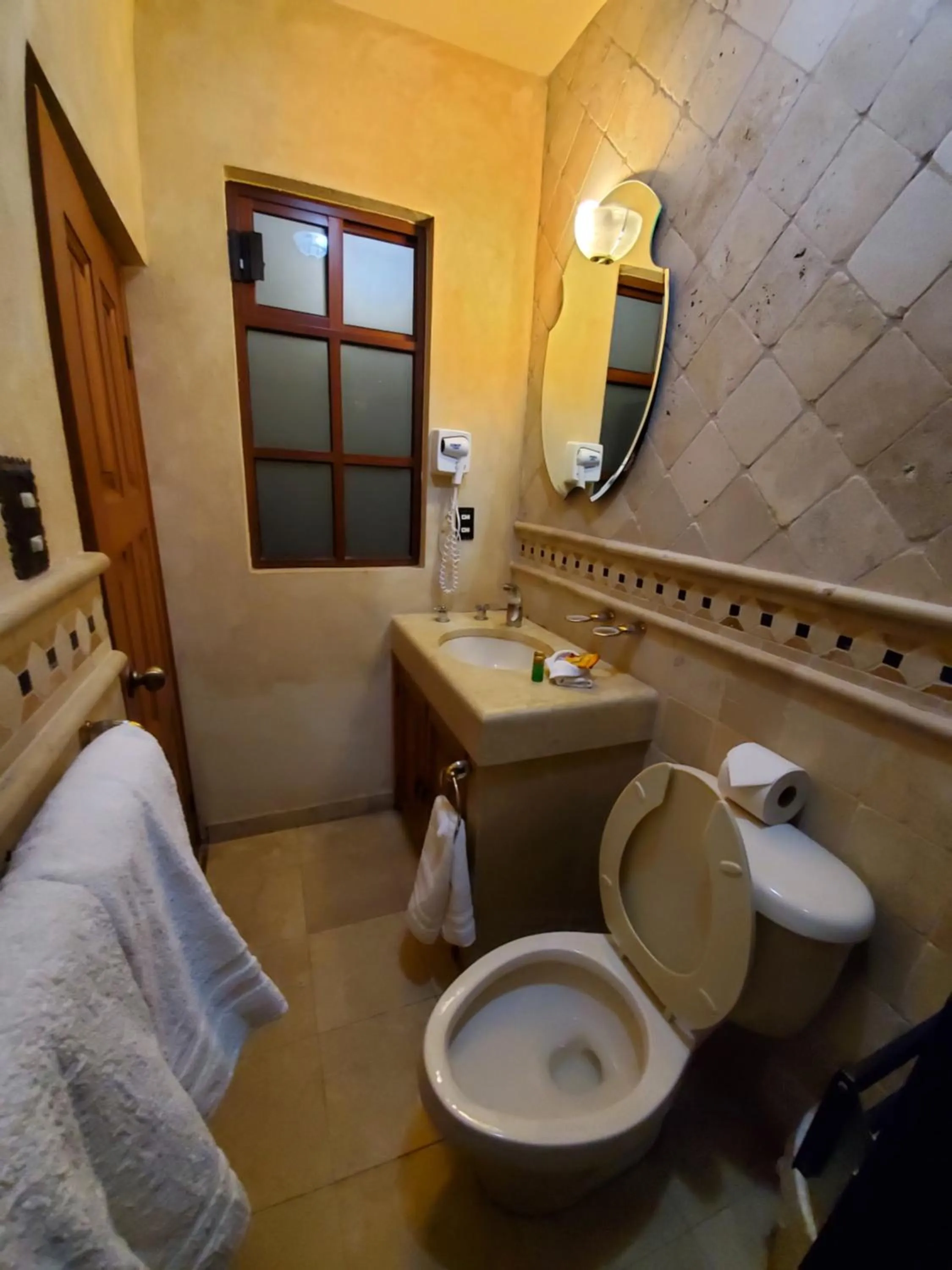 Bathroom in Hotel Villarreal