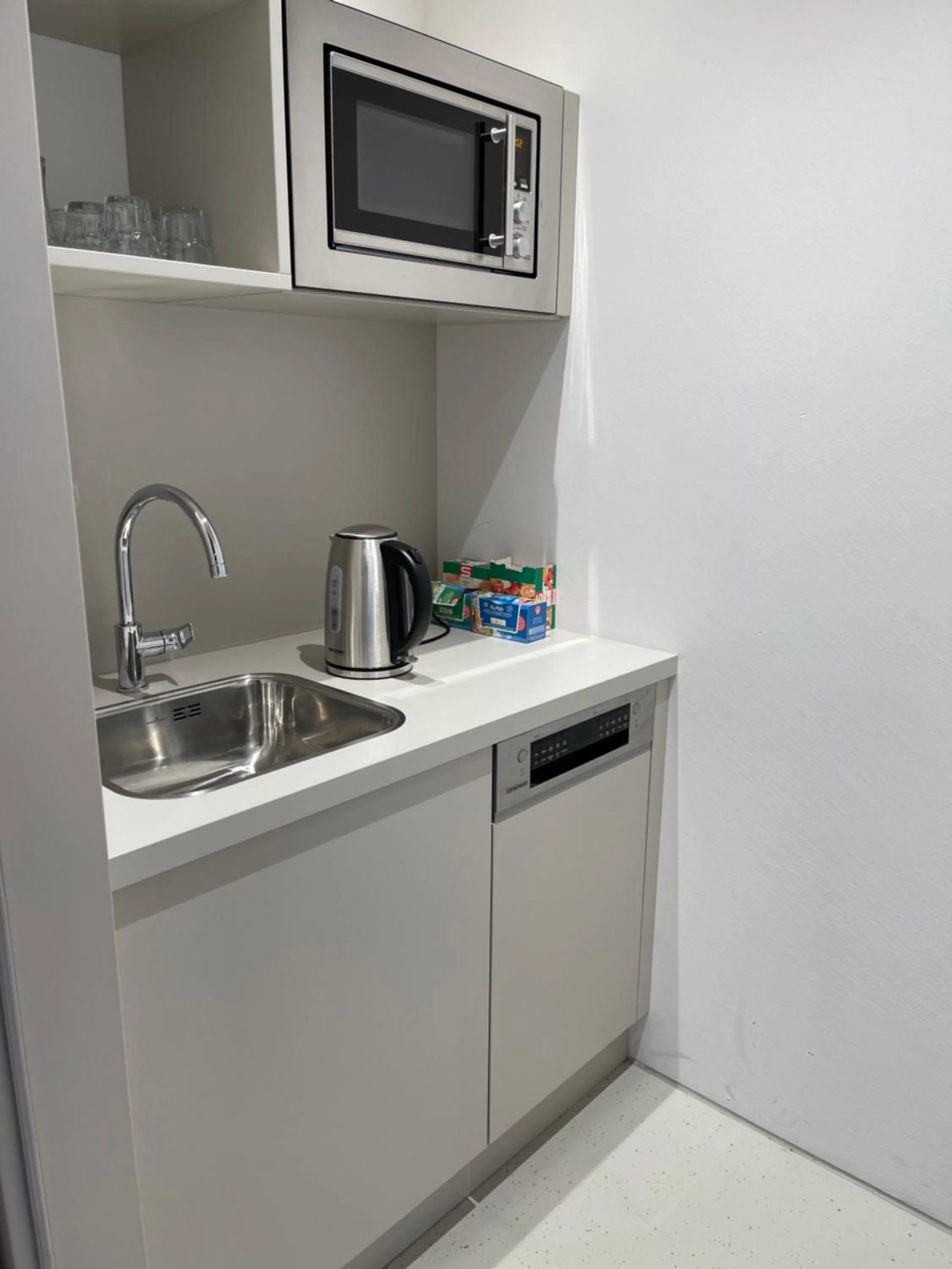 Coffee/tea facilities in Hotel AT HOME - late arrival self check in