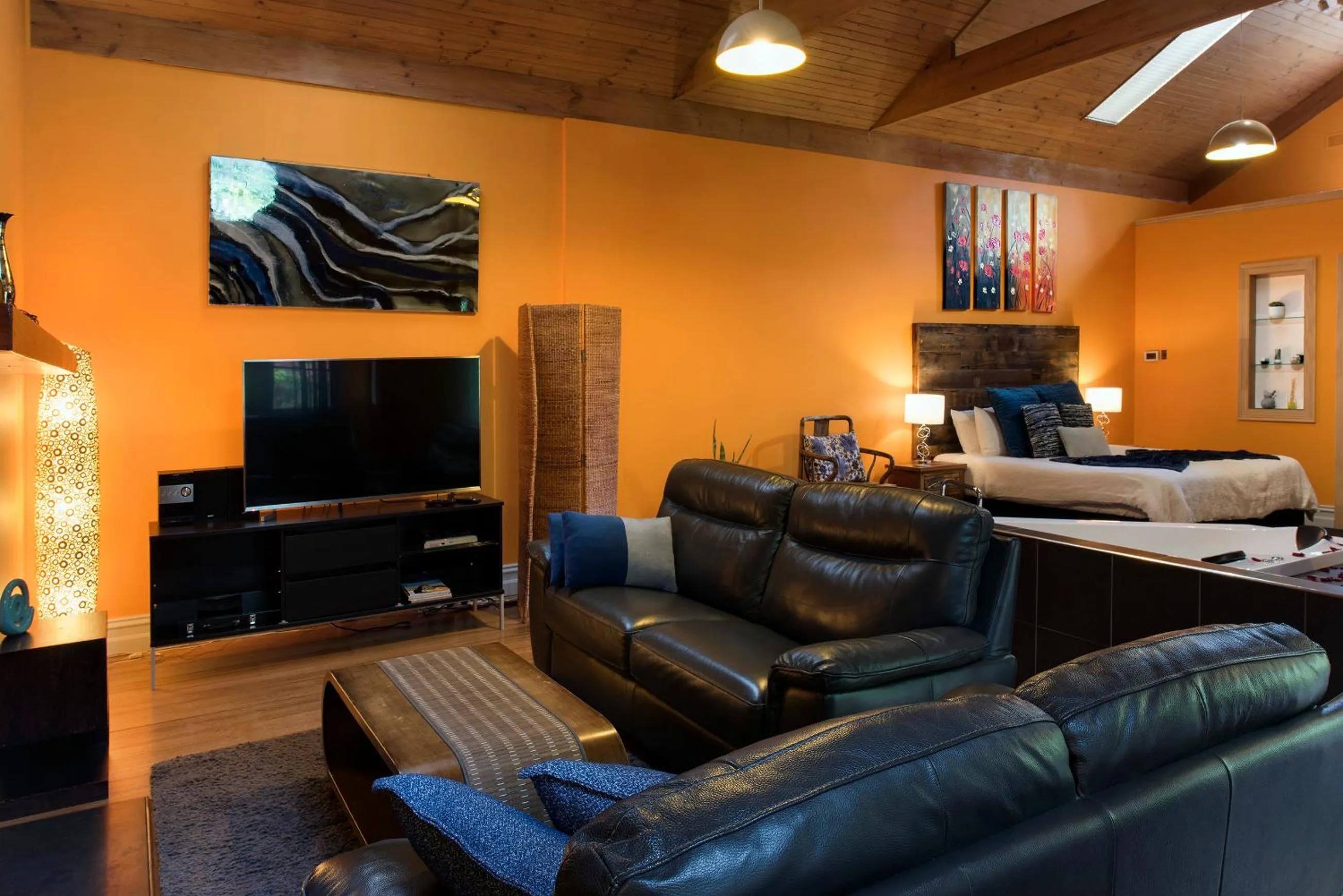 Living room in Linden Gardens Rainforest Retreat