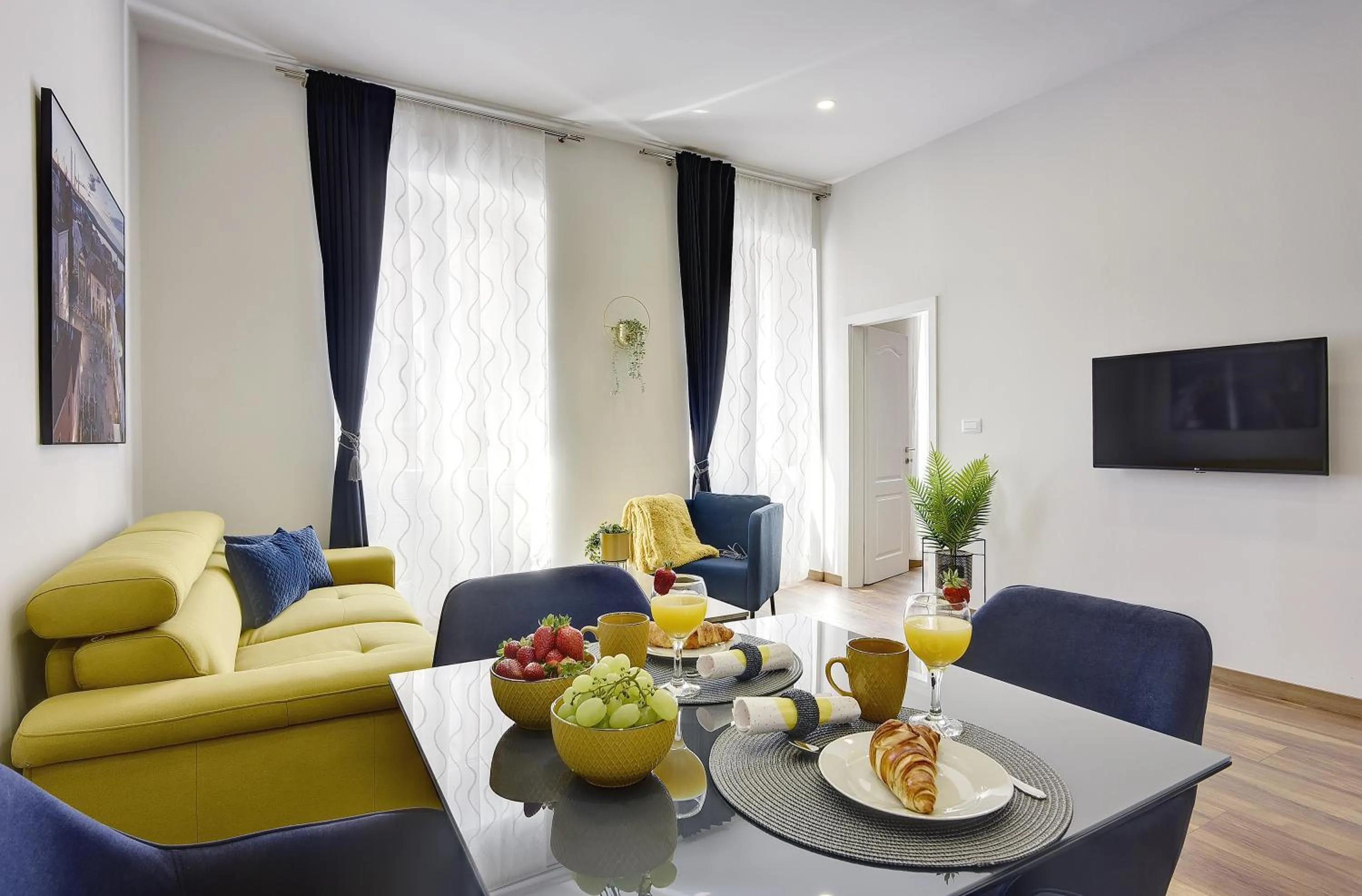 Living room in D&A Central Luxury Apartments with FREE Parking