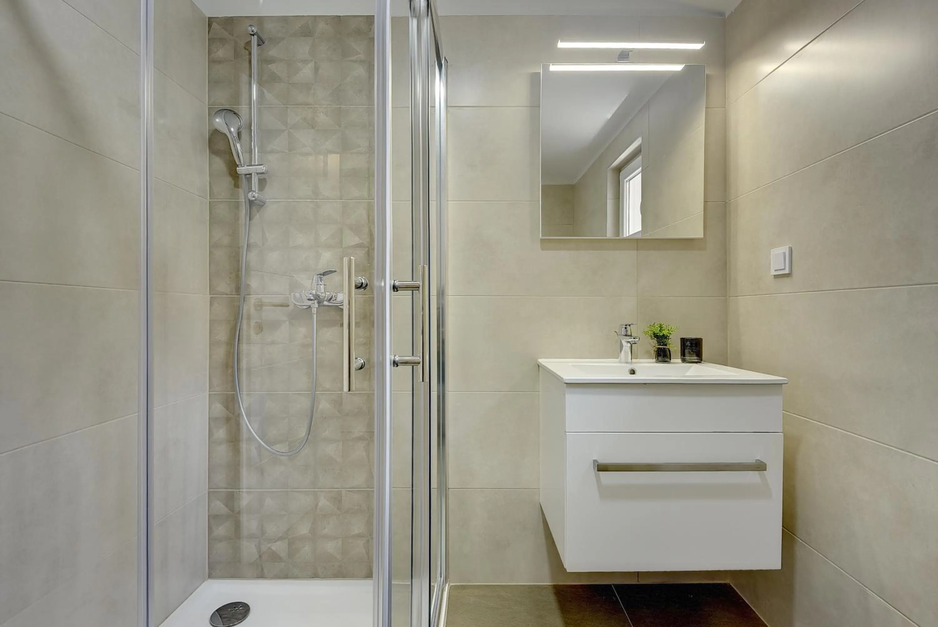 Bathroom in D&A Central Luxury Apartments with FREE Parking