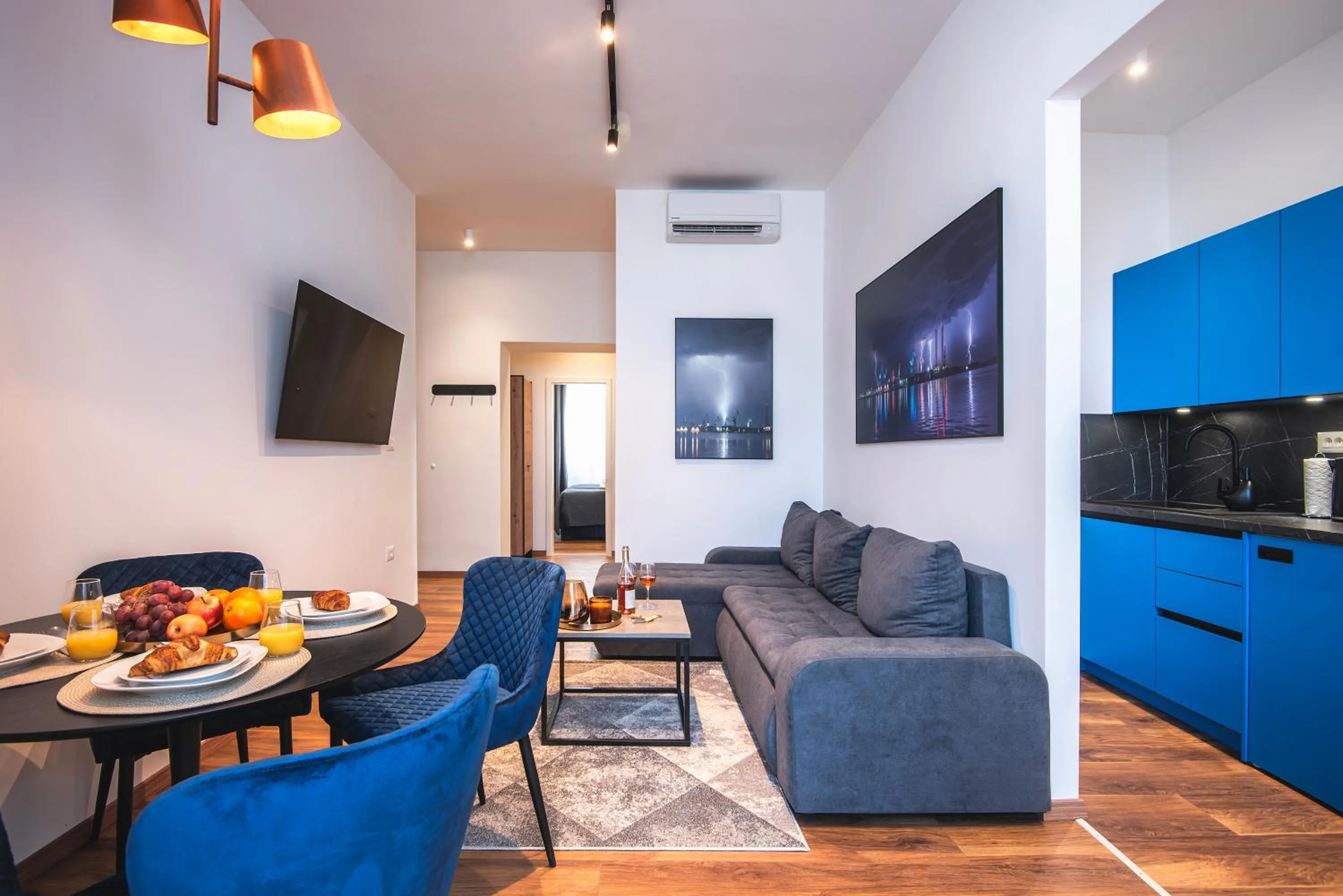 Living room in D&A Central Luxury Apartments with FREE Parking