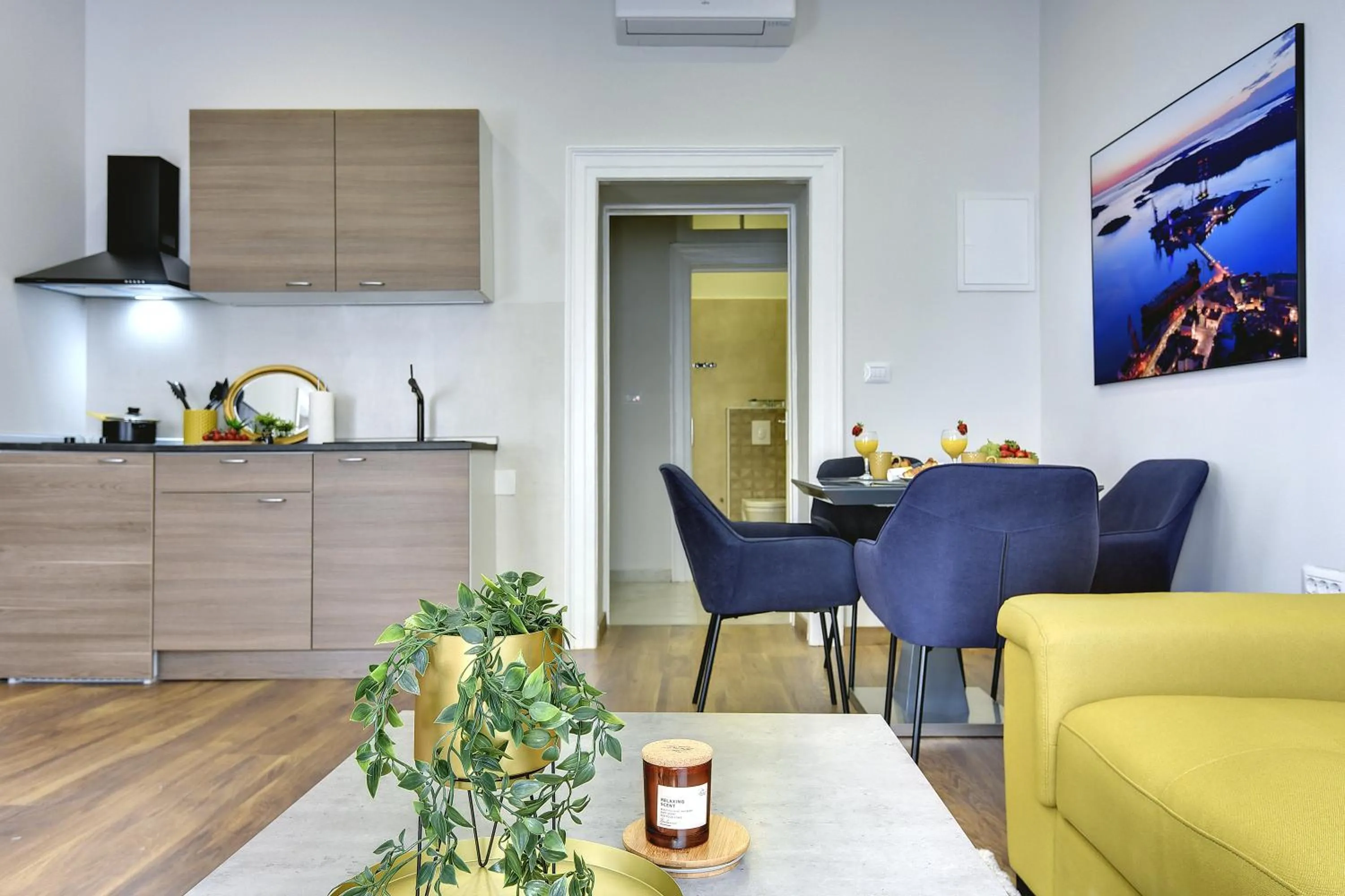 Kitchen or kitchenette in D&A Central Luxury Apartments with FREE Parking