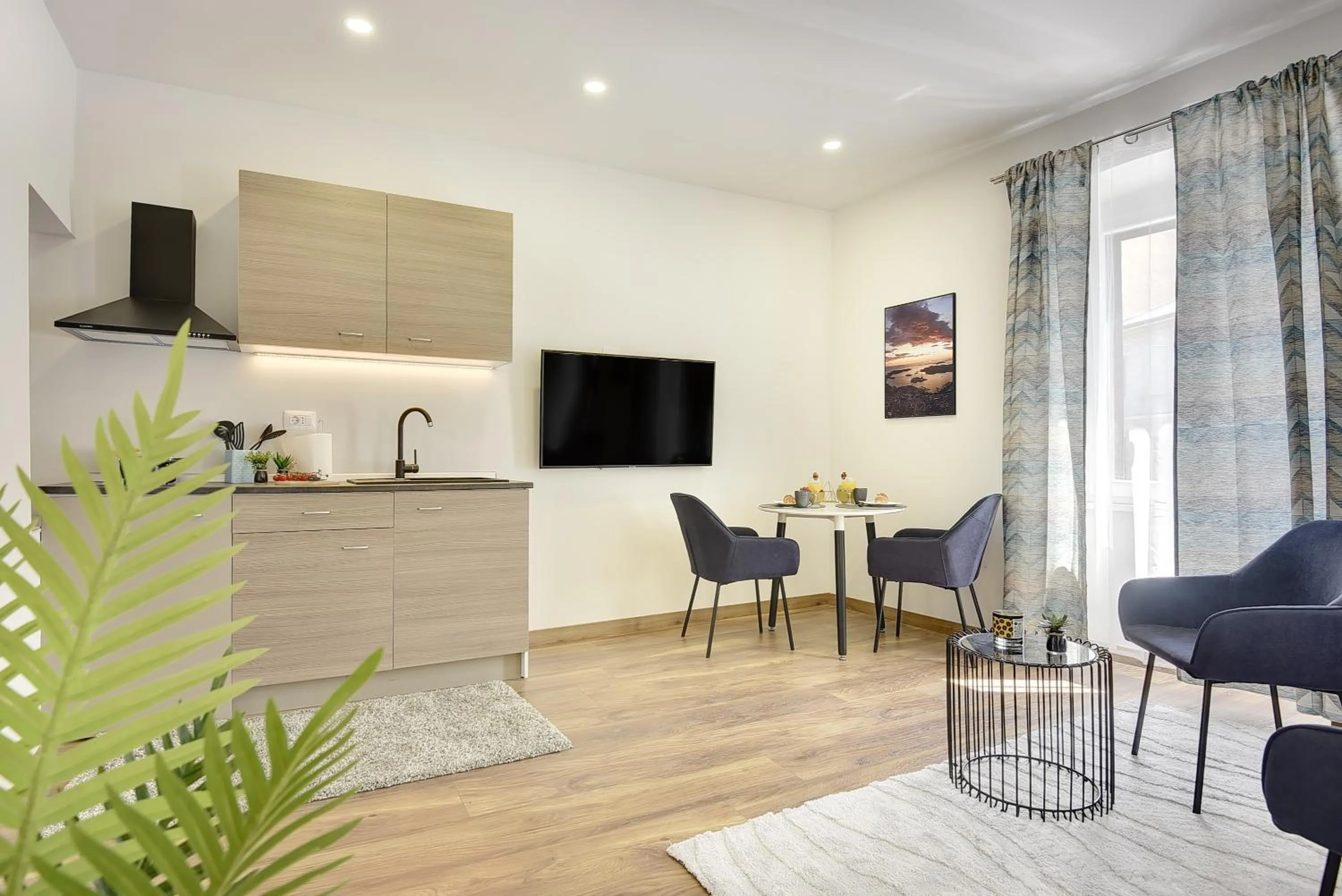 Kitchen or kitchenette in D&A Central Luxury Apartments with FREE Parking