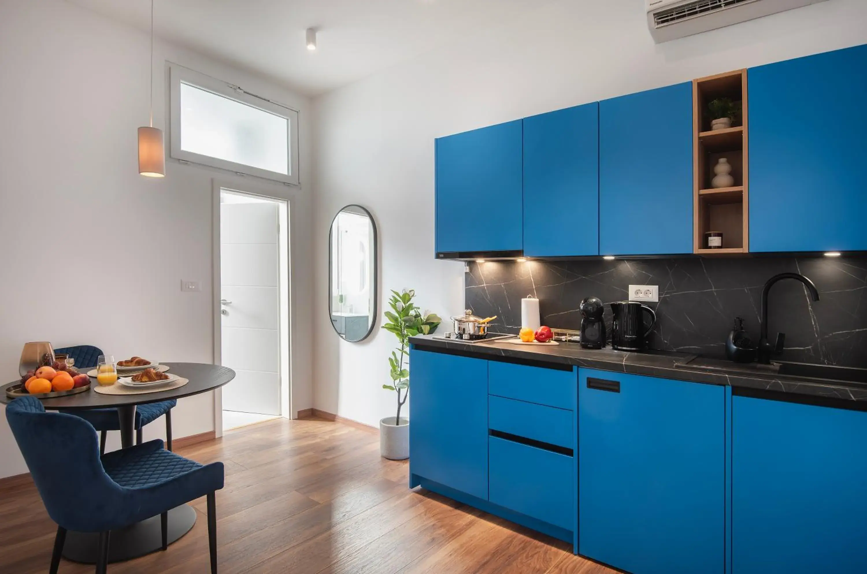 Studio – Dobricheva Street in D&A Central Luxury Apartments with FREE Parking Studio – Dobricheva Street in D&A Central Luxury Apartments with FREE Parking