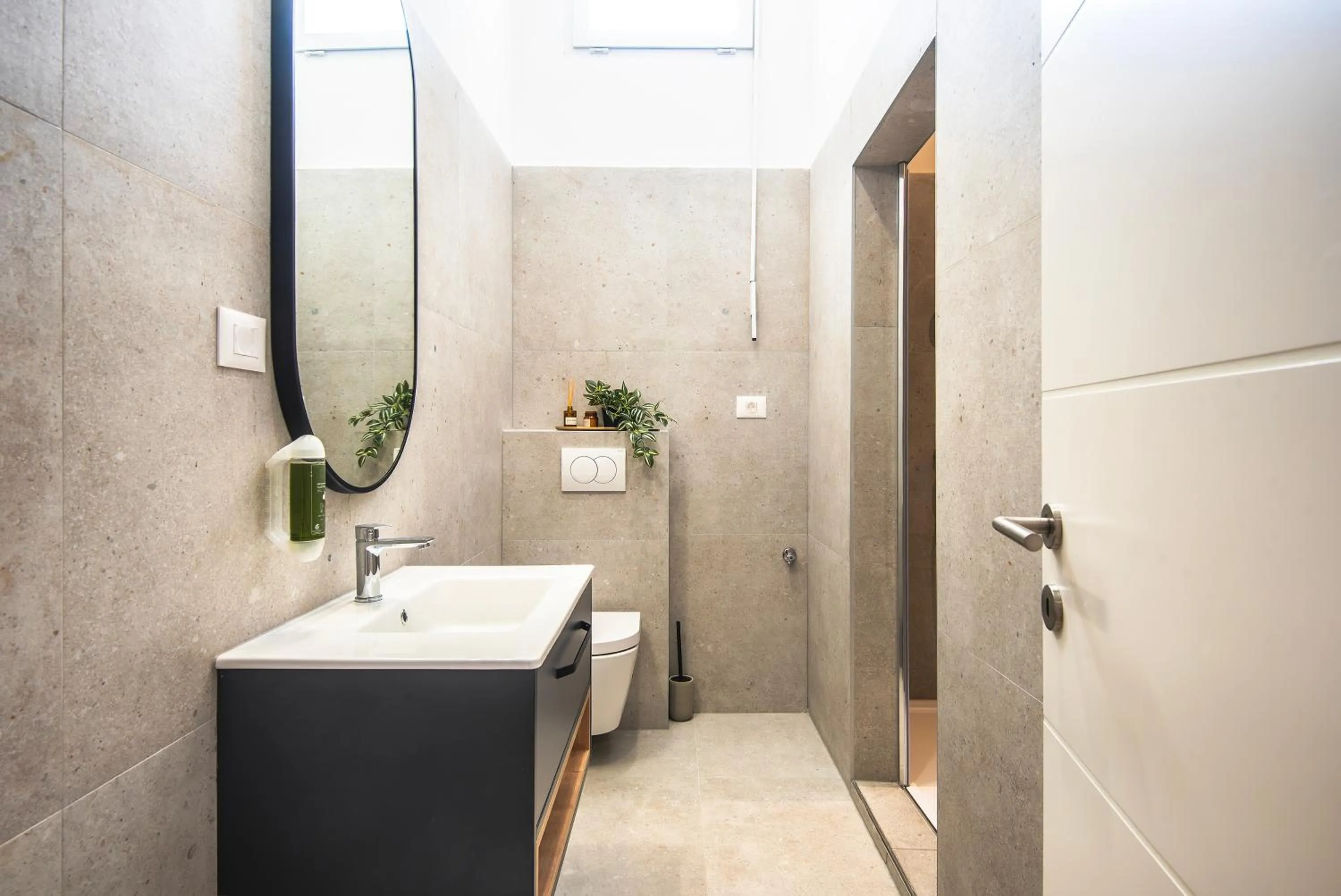 Bathroom in D&A Central Luxury Apartments with FREE Parking