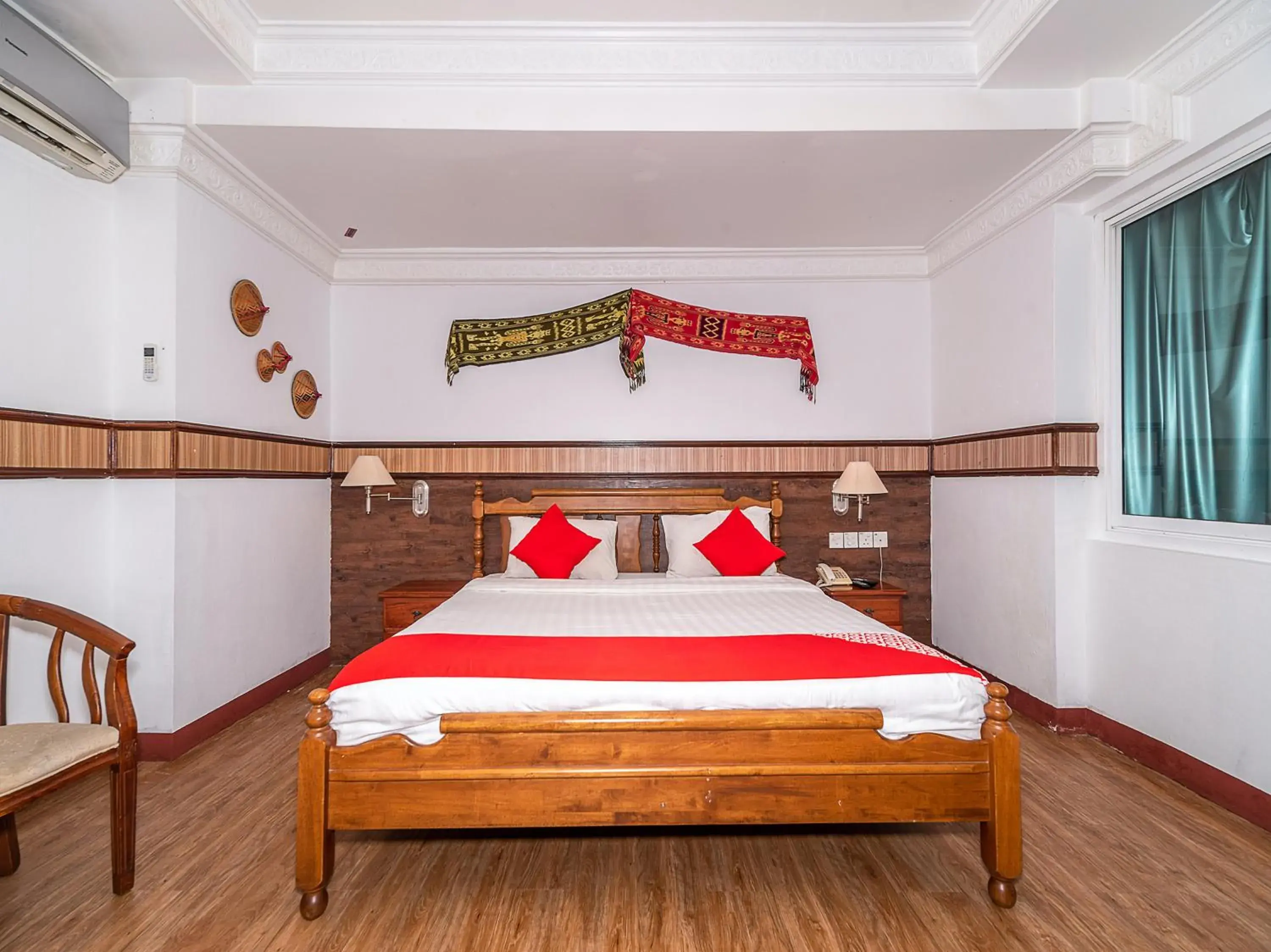 Bedroom in OYO 89864 Hotel Holiday Park