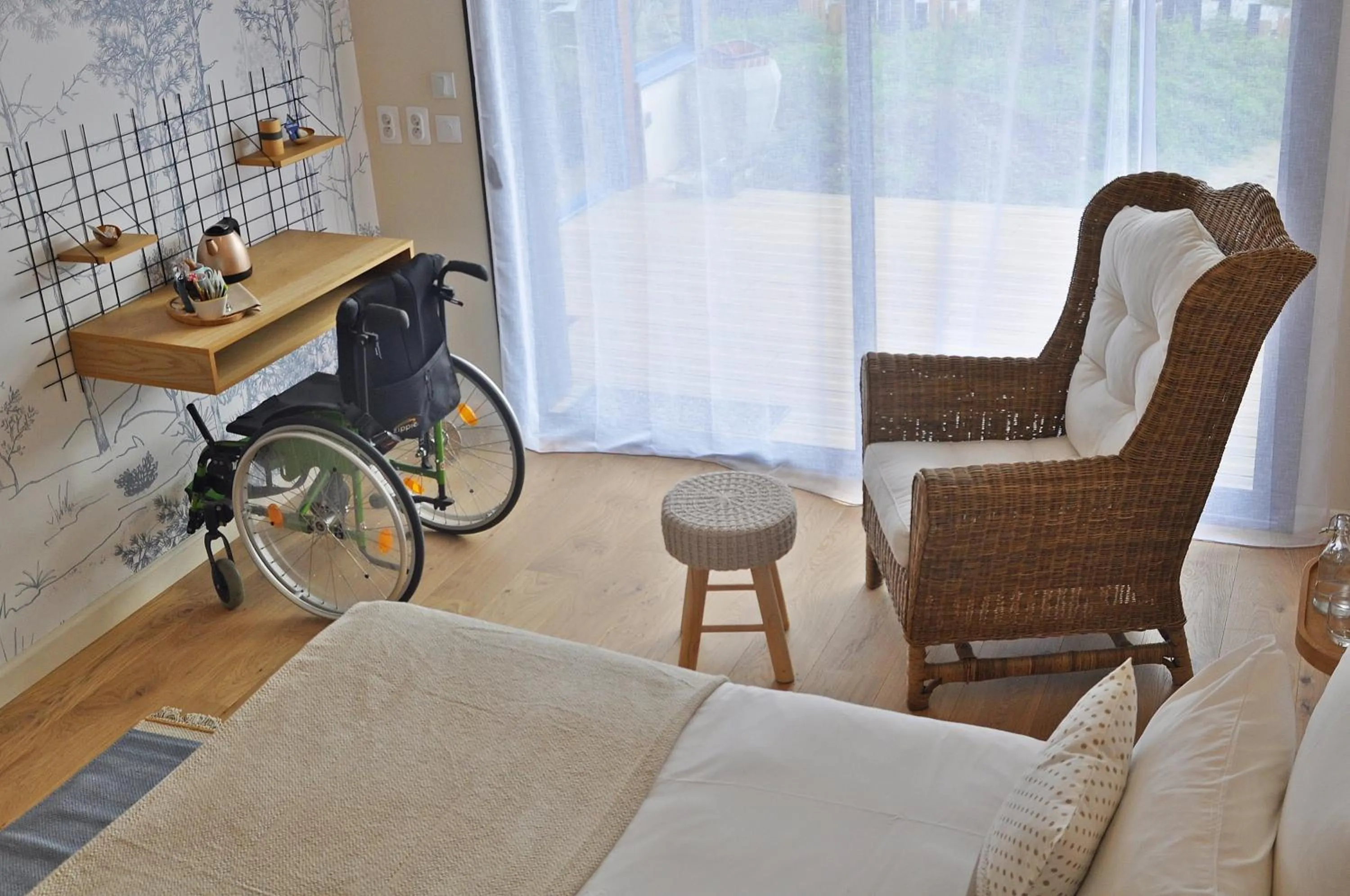 Photo of the whole room in KER EMBELLIE