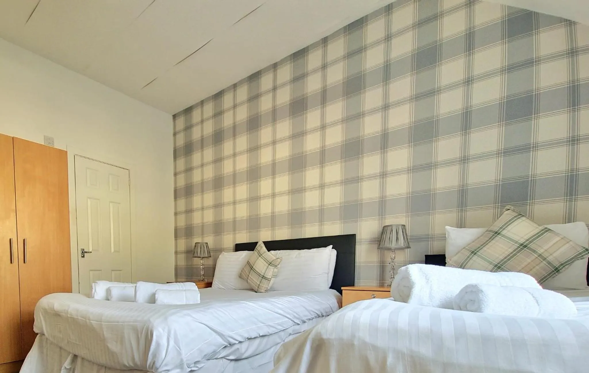 Bed in Aberfoyle Inn