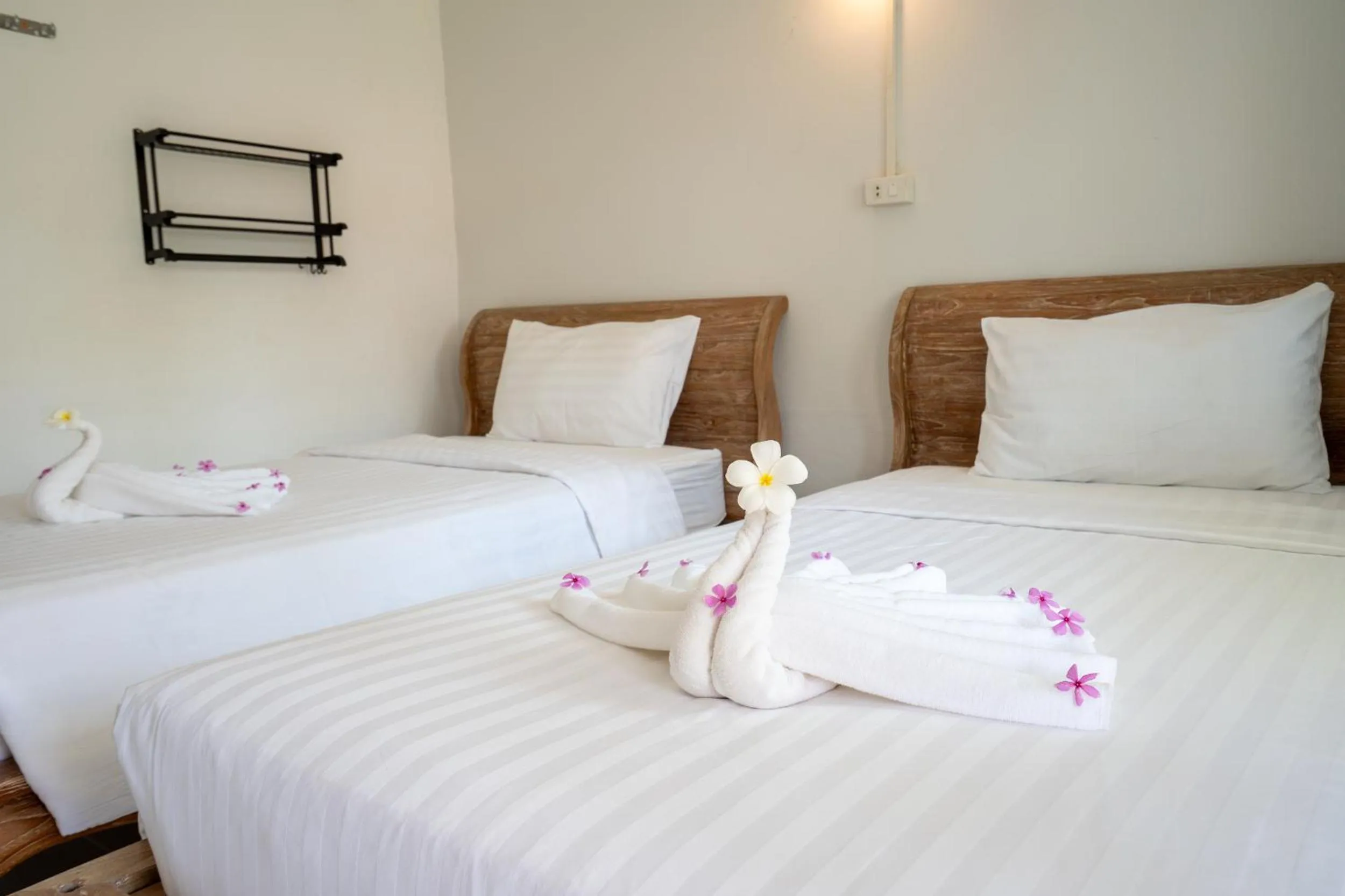 Bed in Isara Lanta Beach Resort